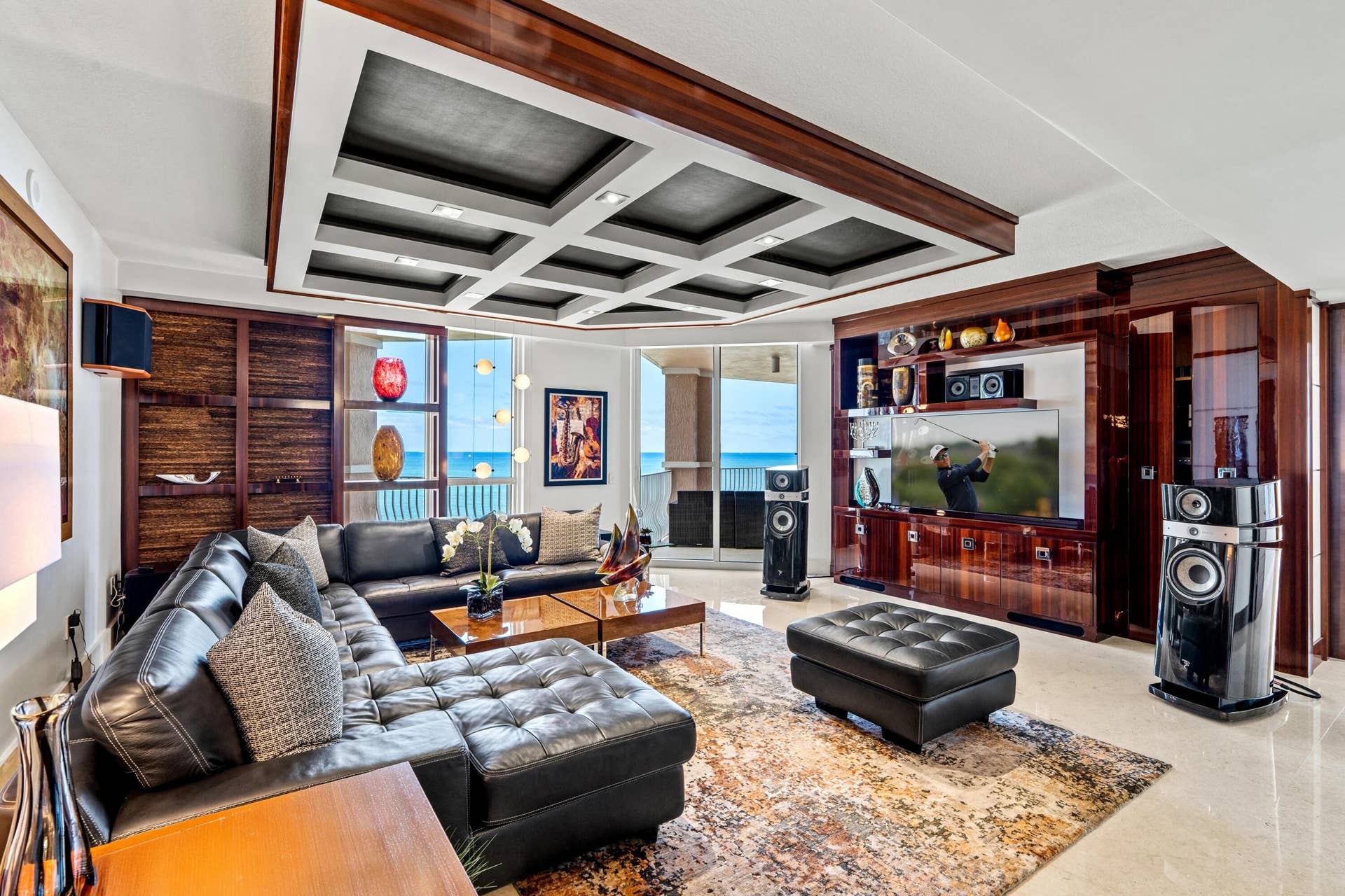 1460 S Ocean Boulevard, #804, Lauderdale By The Sea, FL 33062 OCEANFRONT LIVING ROOM