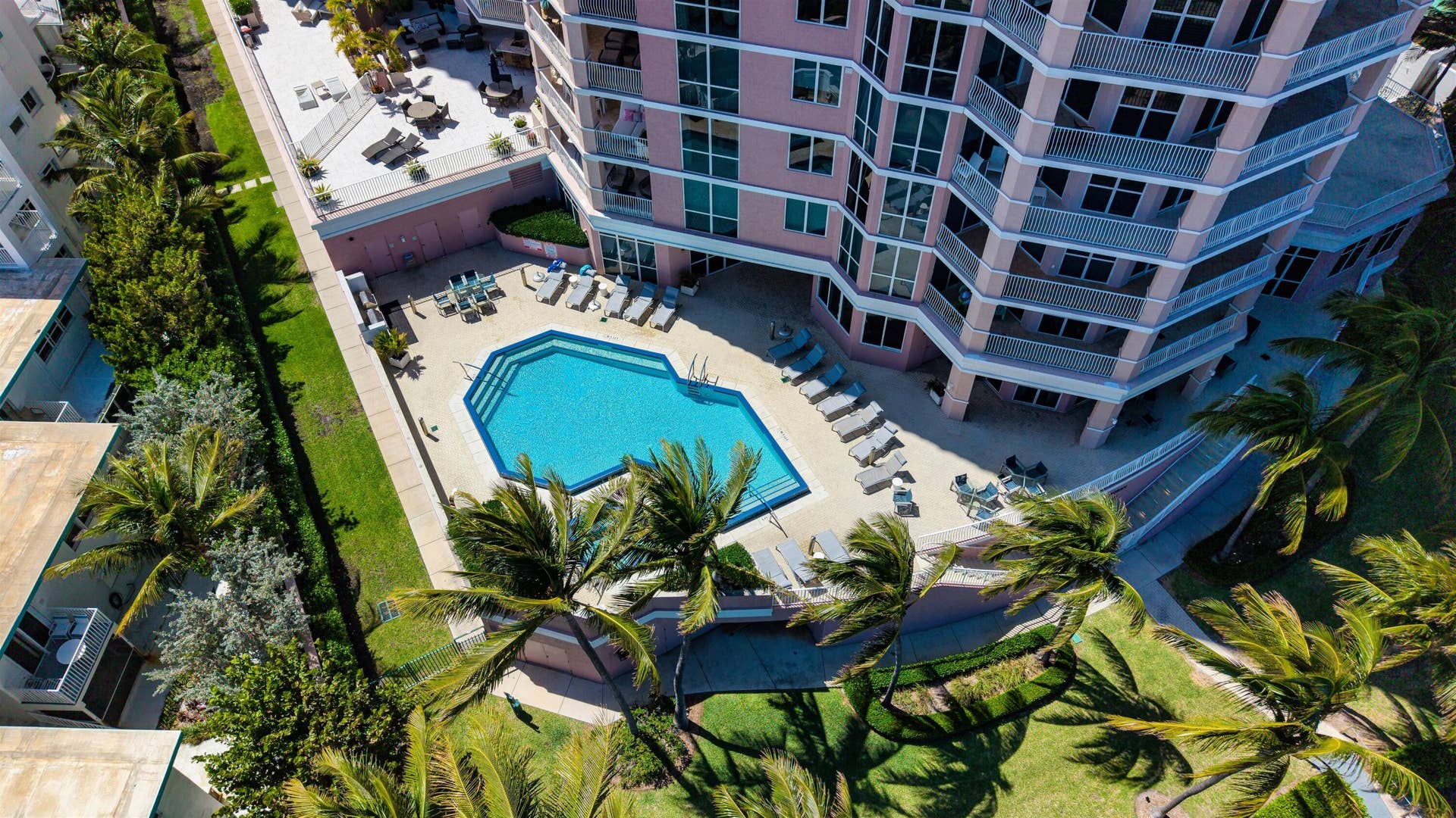 1460 S Ocean Boulevard, #804, Lauderdale By The Sea, FL 33062 POOL