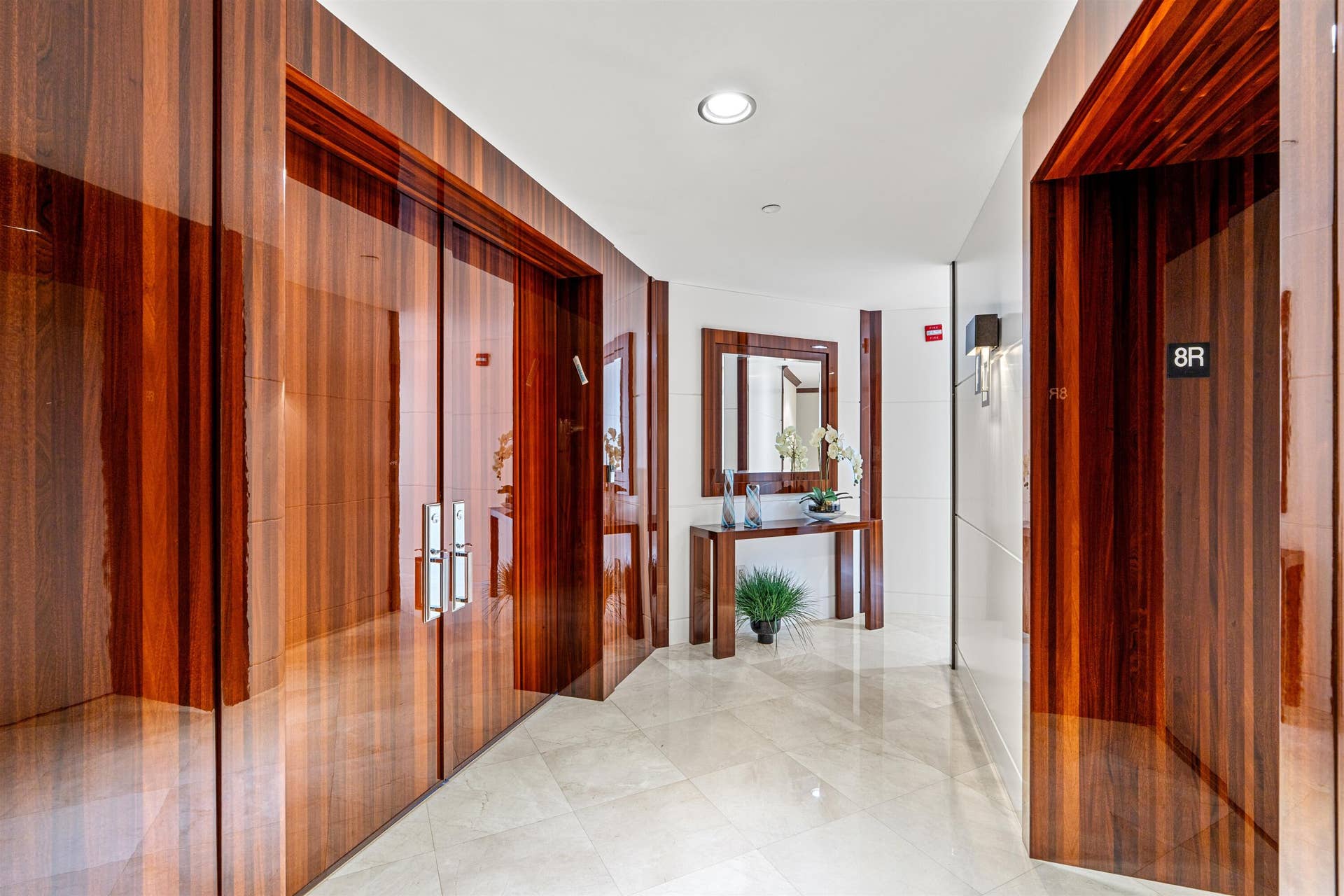 1460 S Ocean Boulevard, #804, Lauderdale By The Sea, FL 33062 PRIVATE ELEVATOR FOYER