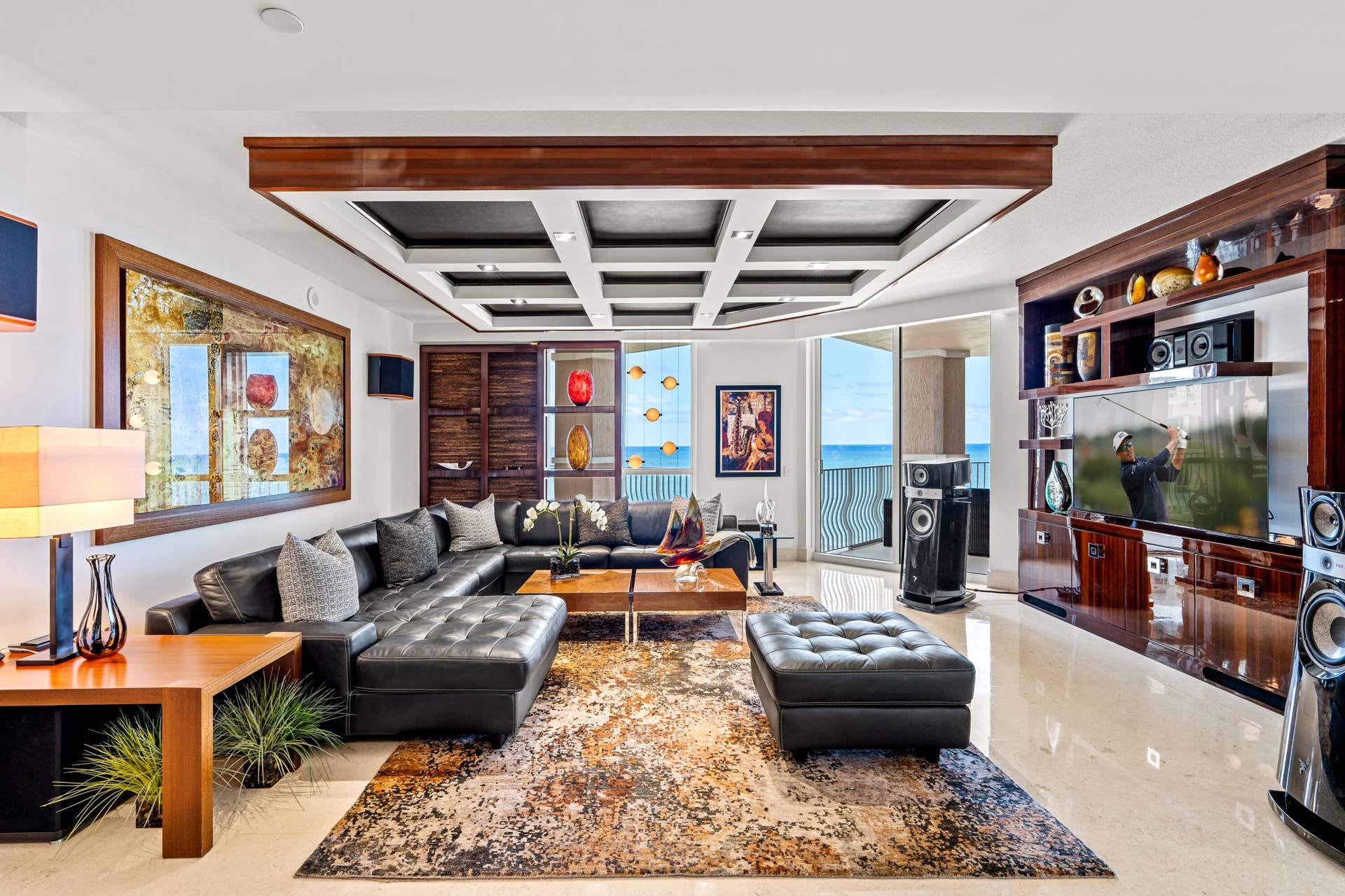 1460 S Ocean Boulevard, #804, Lauderdale By The Sea, FL 33062 OCEANFRONT LIVING ROOM
