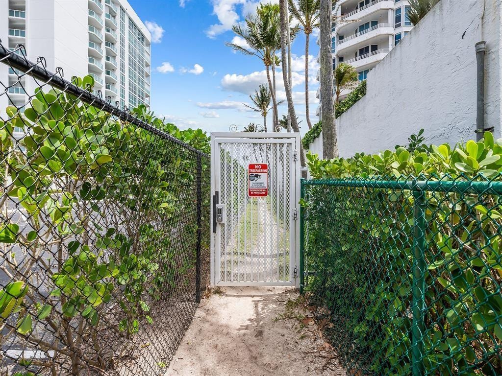 1461 S Ocean Boulevard, #107, Lauderdale By The Sea, FL 33062 Photo 4