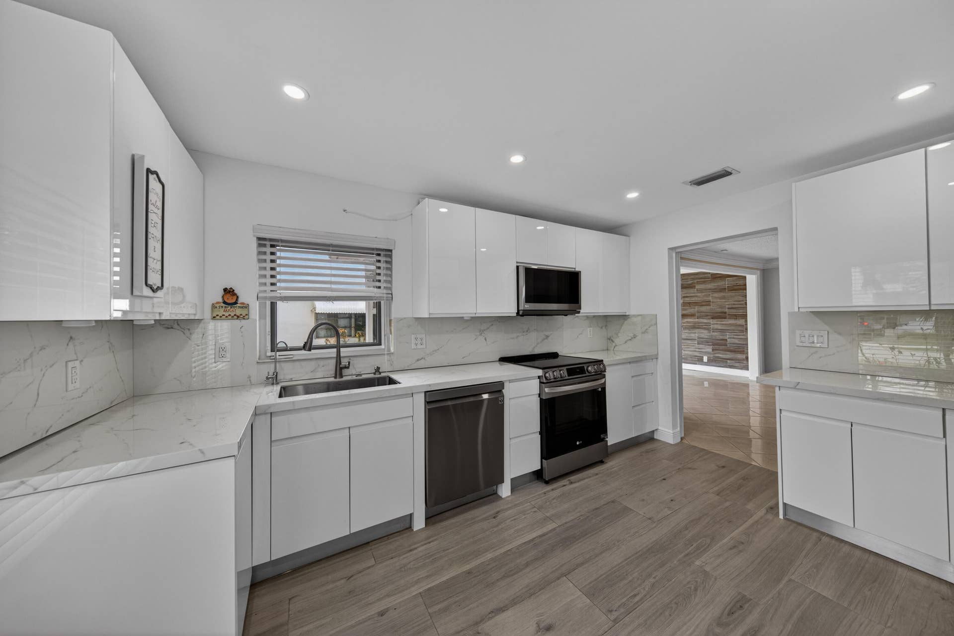 391 Leisure Boulevard, Pompano Beach, FL 33064 cowen-25