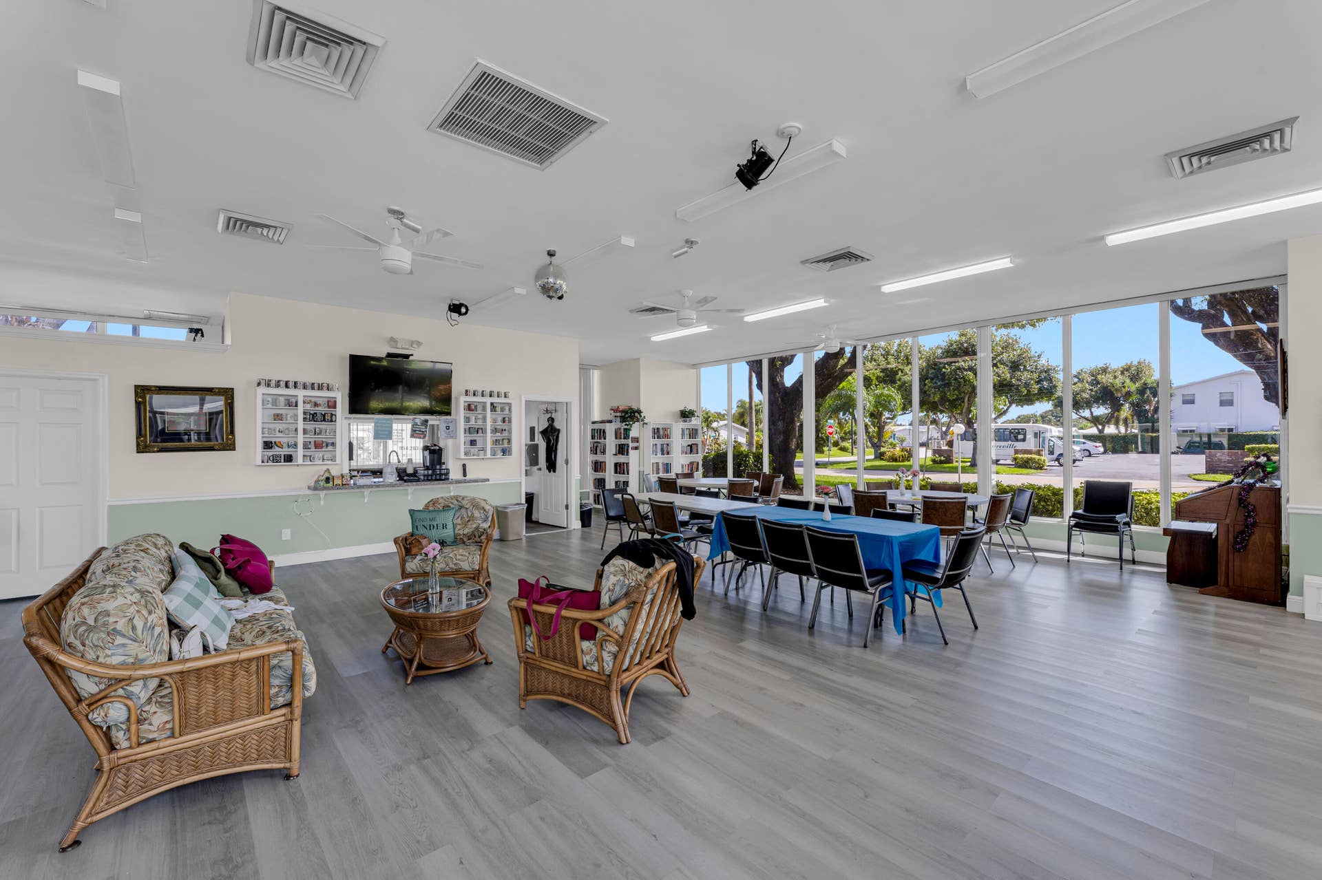 391 Leisure Boulevard, Pompano Beach, FL 33064 North Clubhouse (8)