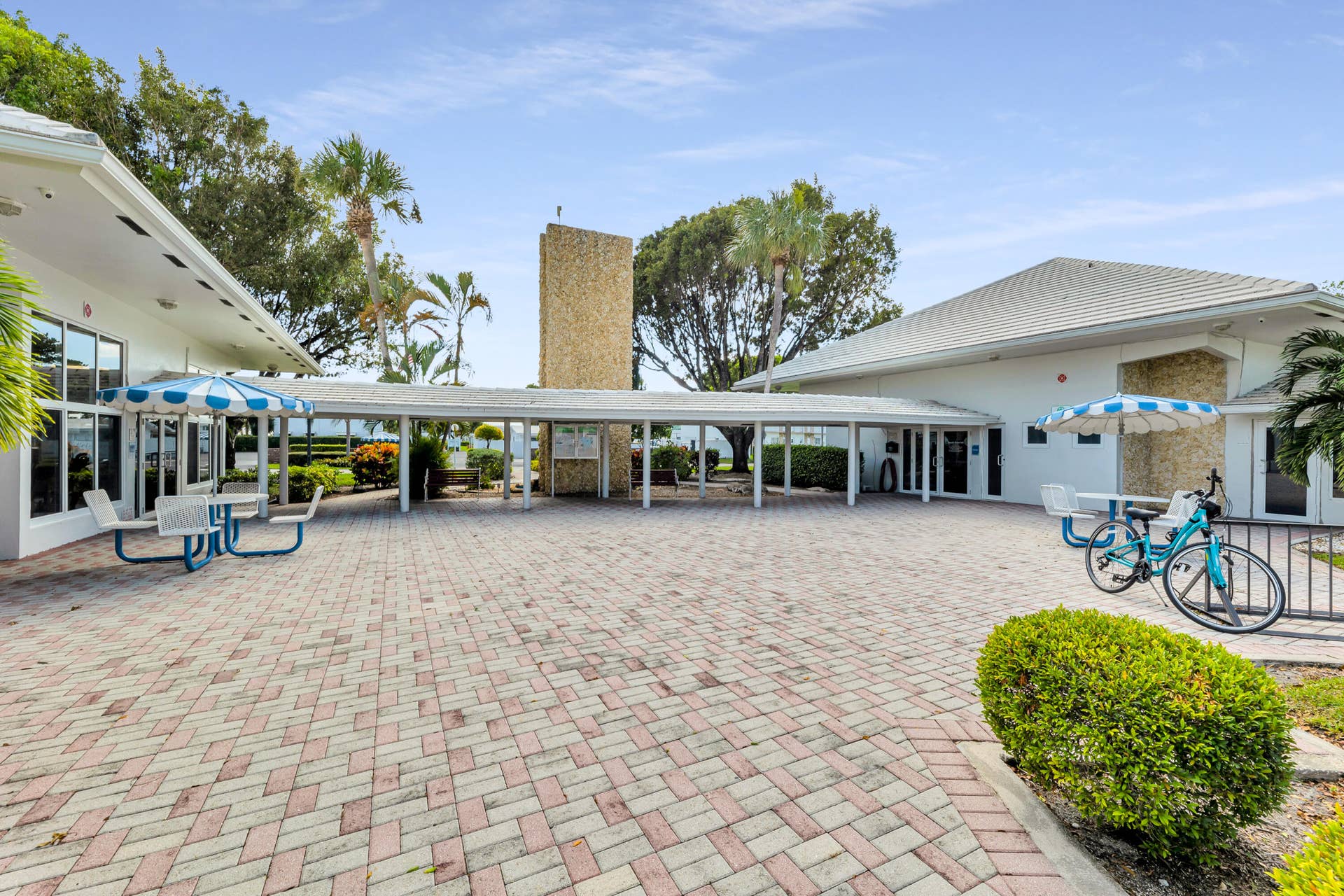391 Leisure Boulevard, Pompano Beach, FL 33064 North Clubhouse (12)