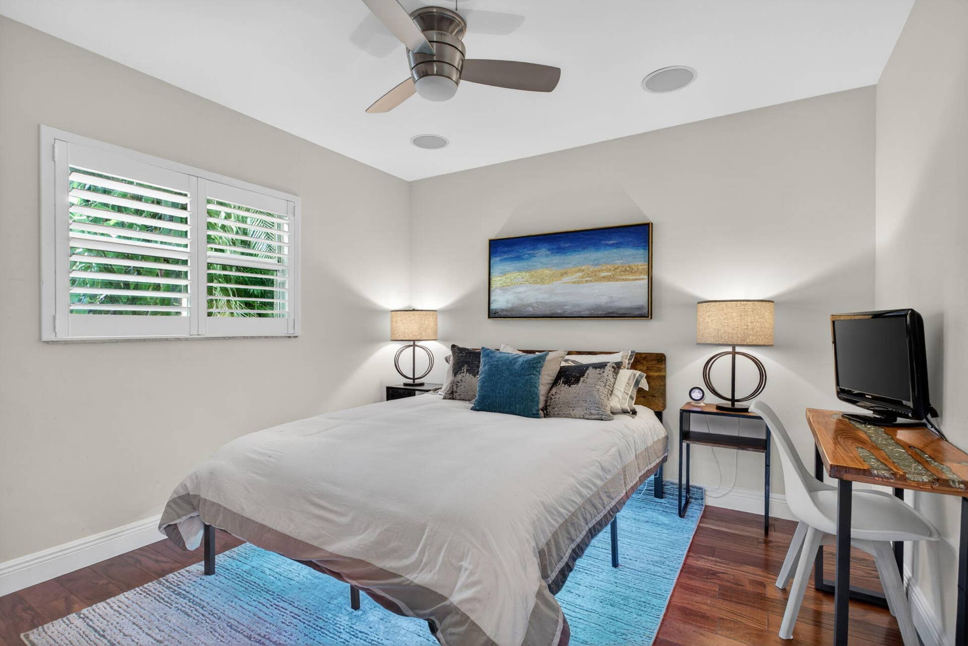 12-web-or-mls-2812-9519