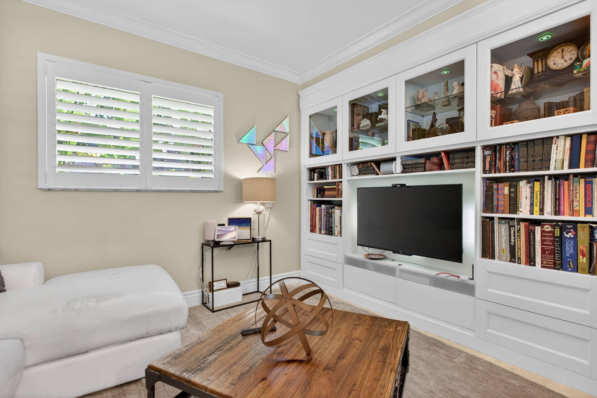 43-web-or-mls-2812-9702