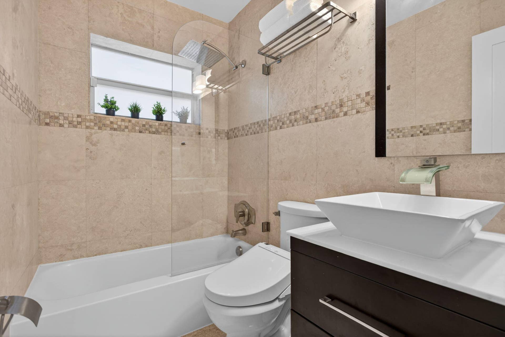 10-web-or-mls-2812-9508