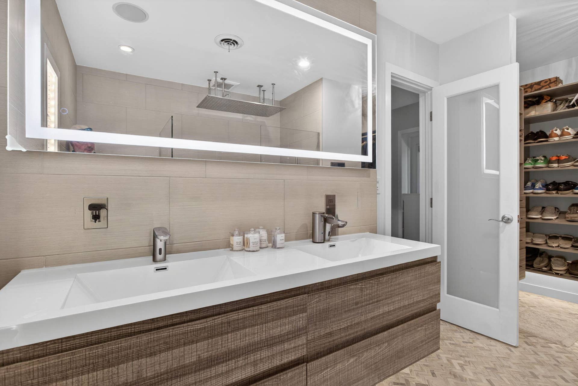 25-web-or-mls-2812-9606