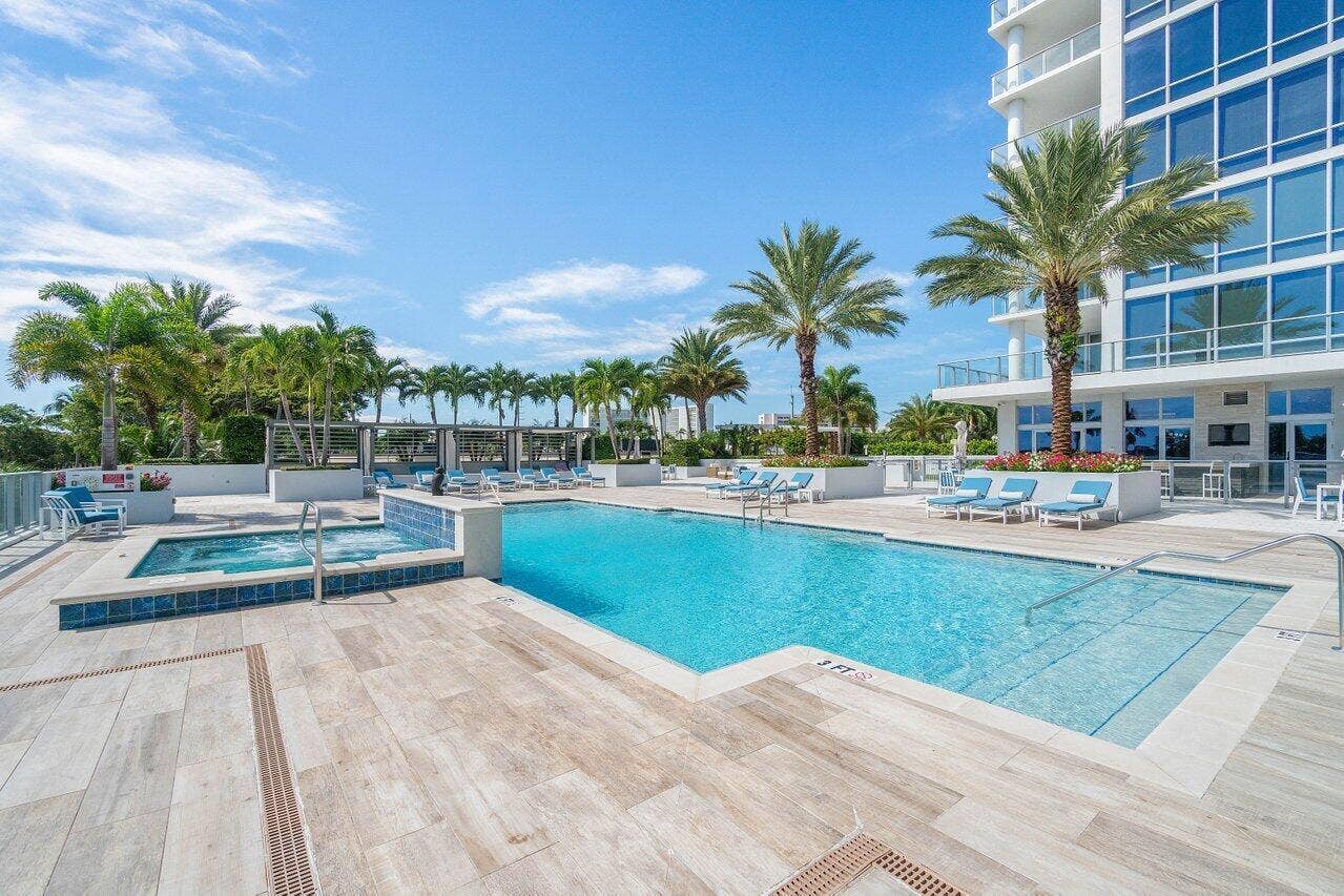 3 Water Club Way, #401, North Palm Beach, FL 33408 048-3WaterClubWay-NorthPalmBeach-FL-3340