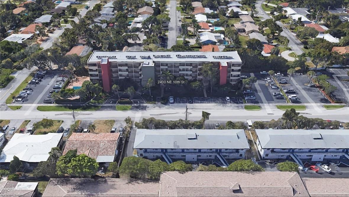 2400 NE 10th Street, #204, Pompano Beach, Pompano Beach, FL 33062 Aerial