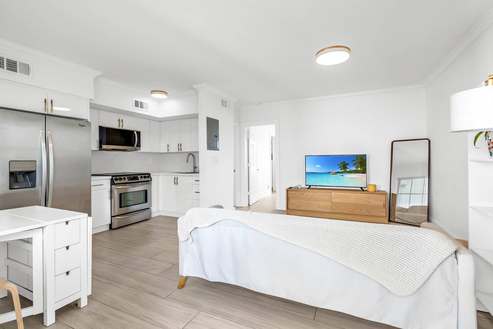 924 SE 2nd Street, #32, Fort Lauderdale, Fort Lauderdale, FL 33301 IMG_4071