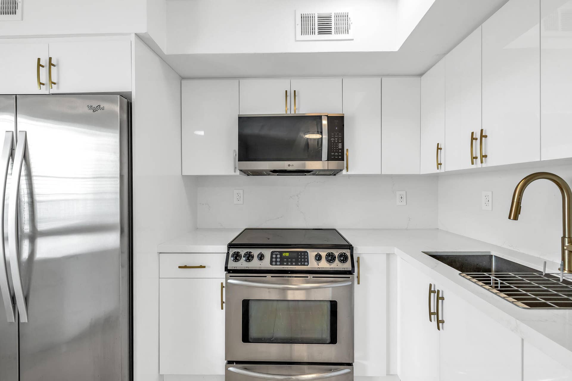 924 SE 2nd Street, #32, Fort Lauderdale, Fort Lauderdale, FL 33301 IMG_4081