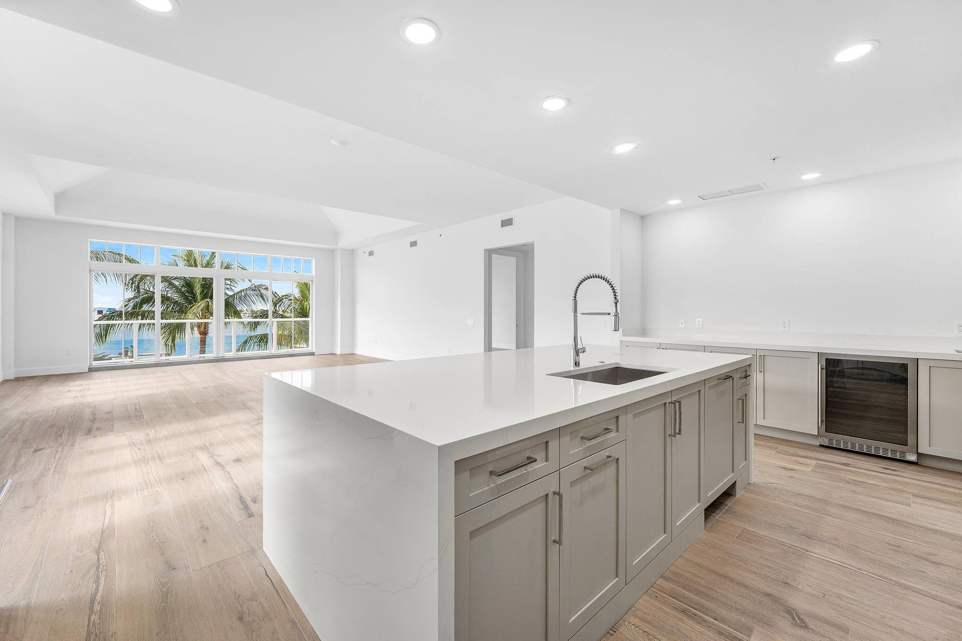 180 Lake Drive, #2204, Palm Beach Shores, FL 33404 006-184LakeDrive-2303-PalmBeachShores-FL
