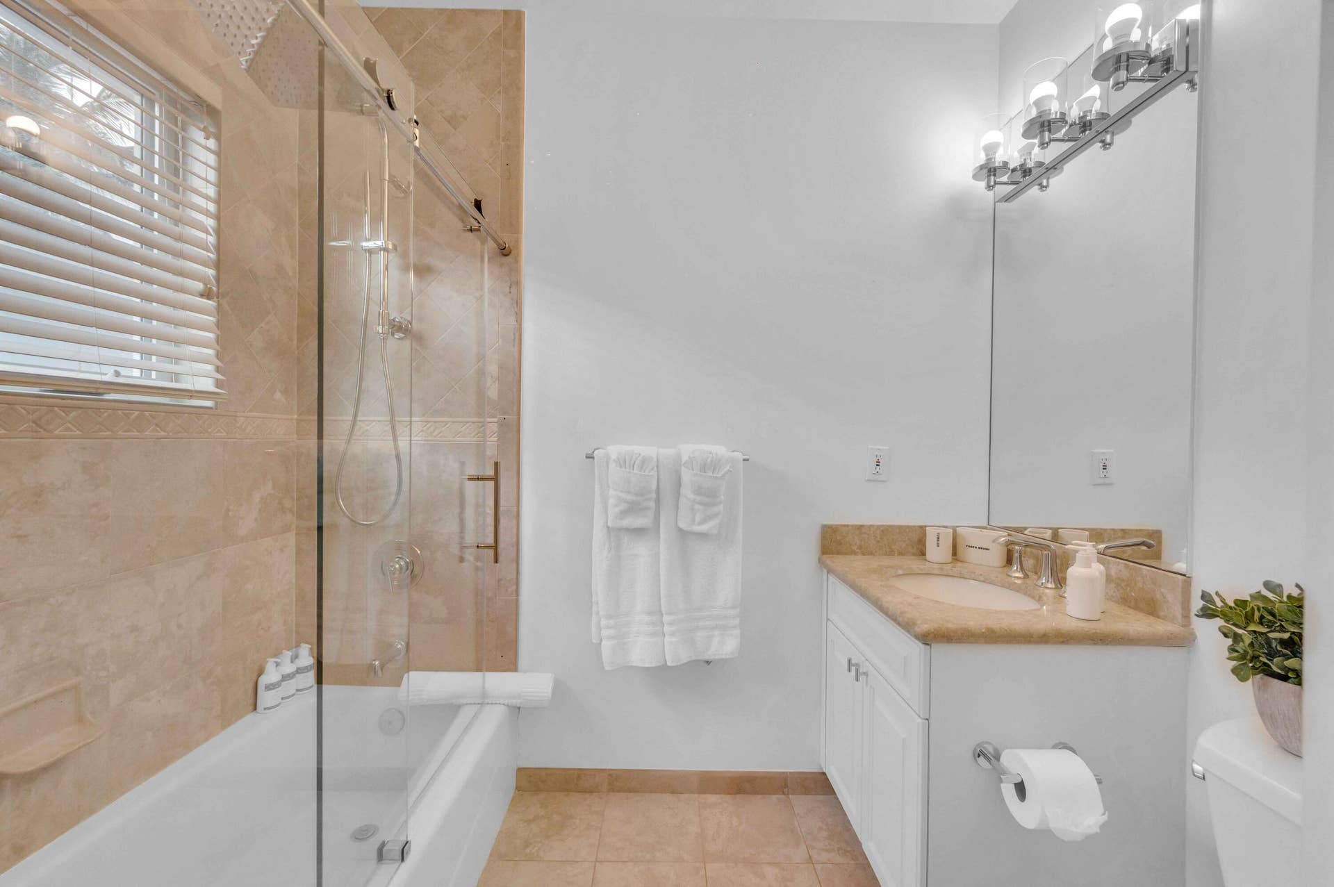 3315 NE 17th Street, Fort Lauderdale, FL 33305 3315 NE 17TH ST, FORT LAUDERDALE, FL-57