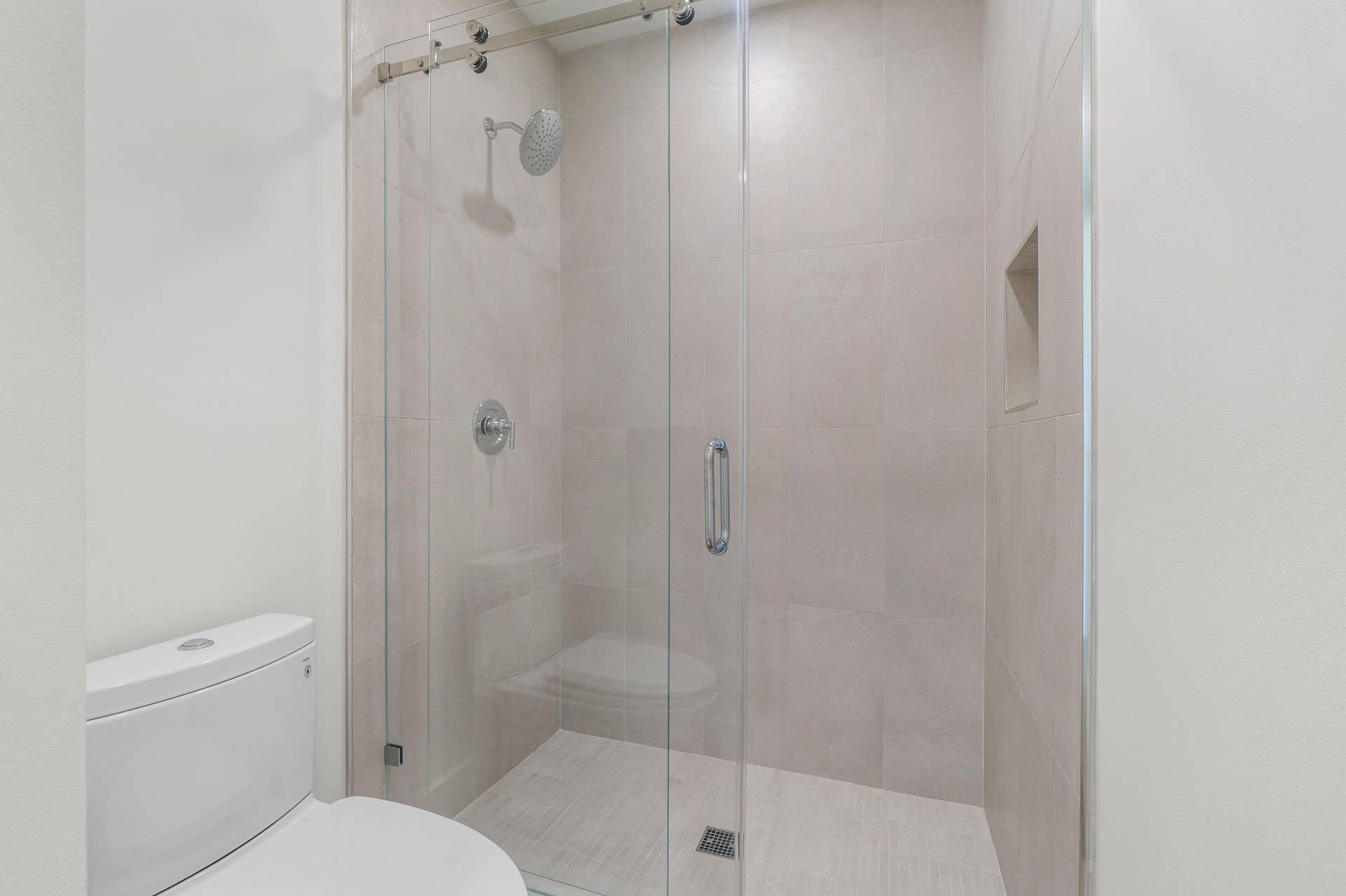 2nd Bathroom