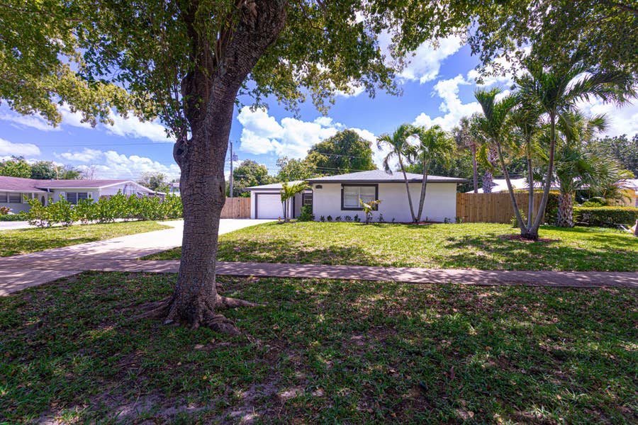 Property photo for 5756 Orchard Way, West Palm Beach, FL