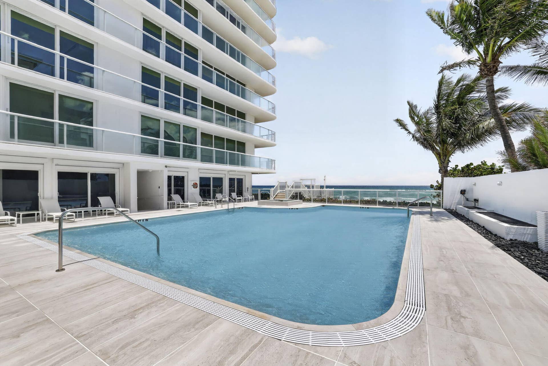 3505 S Ocean Boulevard, #14n, Highland Beach, FL 33487 Villa Nova pool