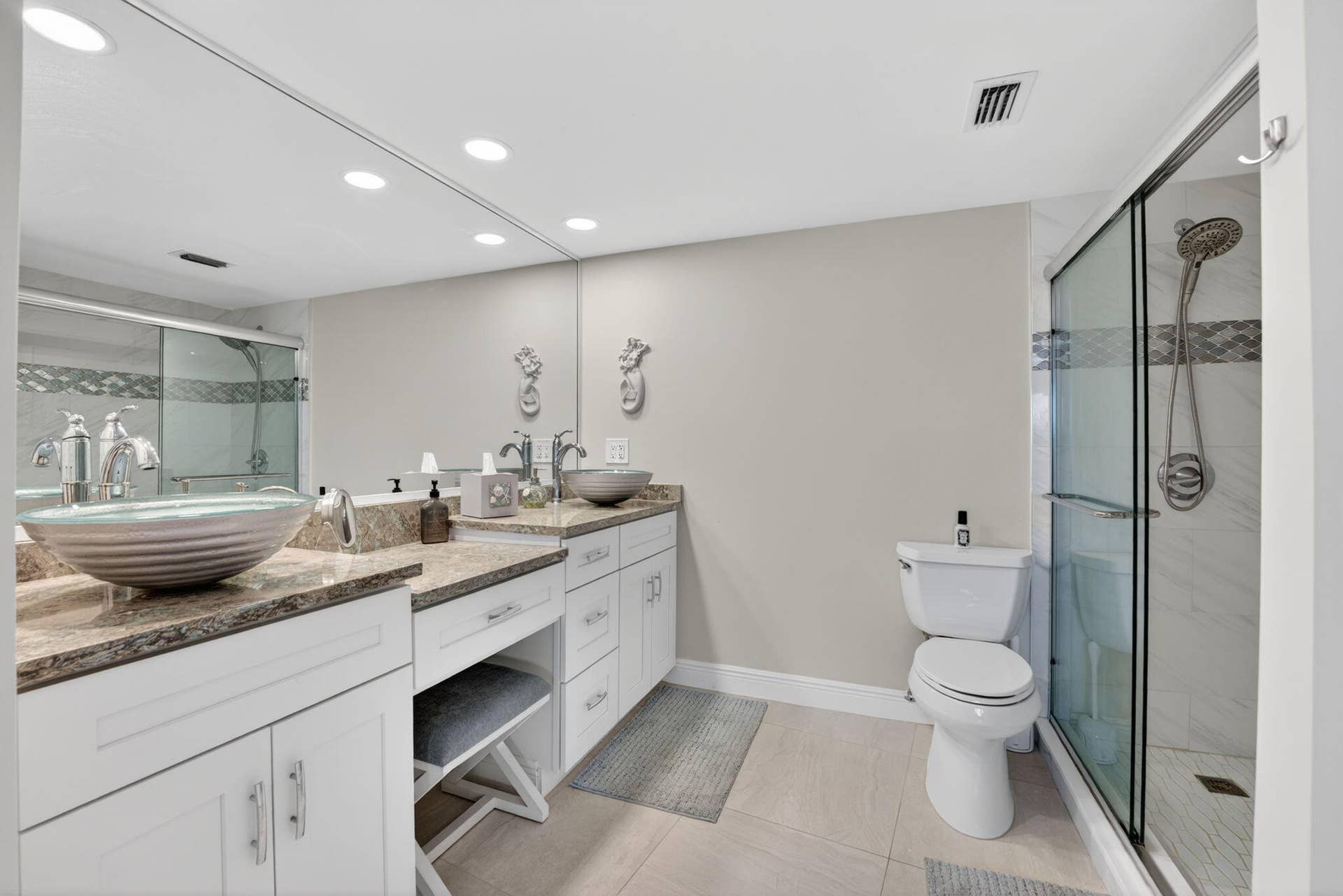 1523 E Hillsboro Boulevard, #631, Deerfield Beach, FL 33441 Primary Bathroom 1