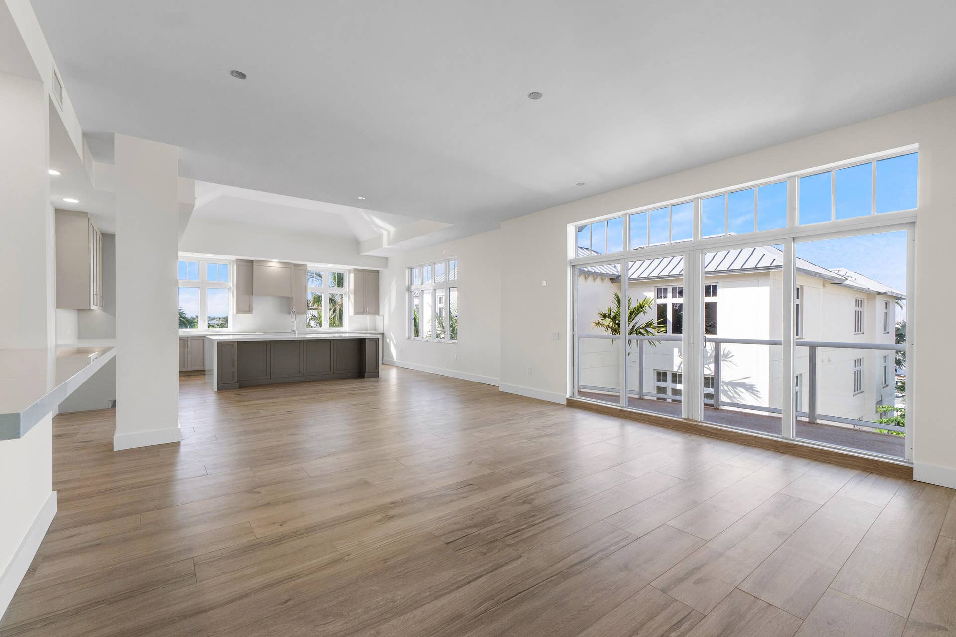 182 Lake Drive, #5302, Palm Beach Shores, FL 33404 4301