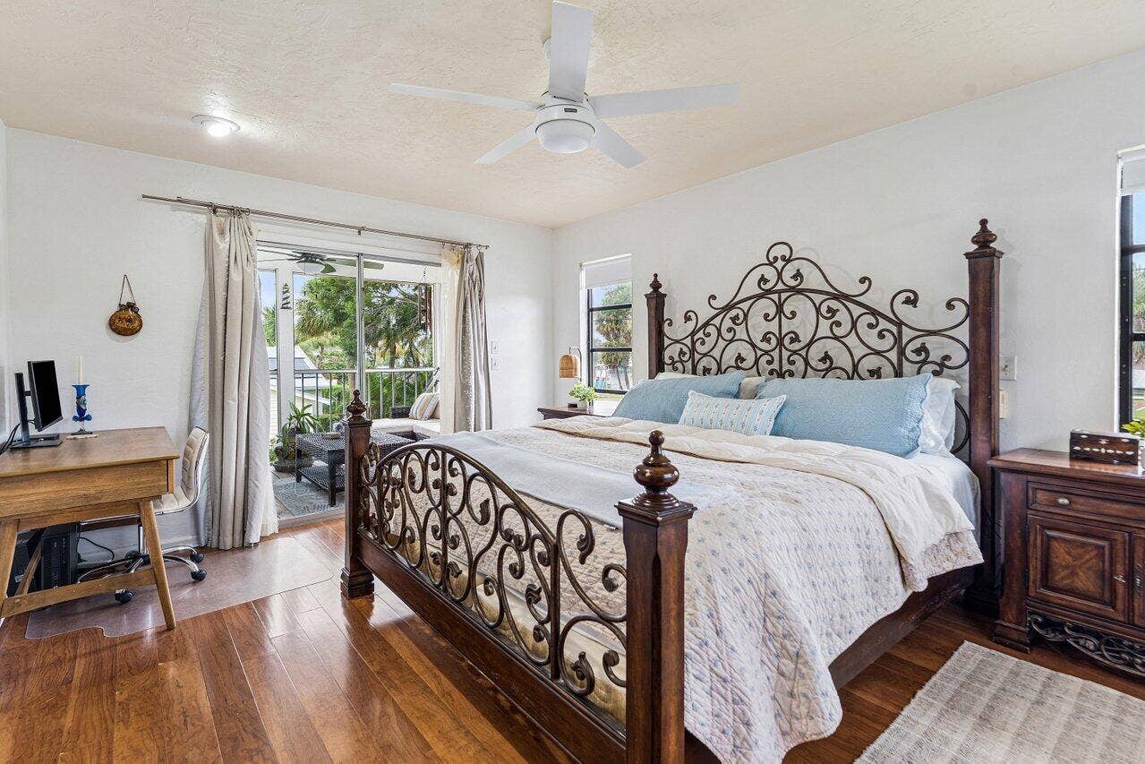 2101 N Palm Circle, North Palm Beach, FL 33408 Main Primary Bedroom