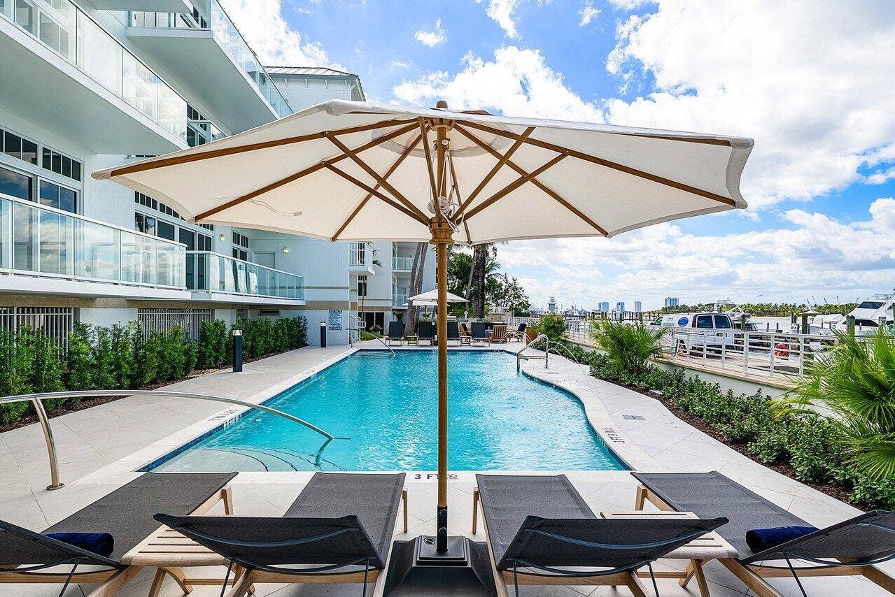 180 Lake Drive, #2103, Palm Beach Shores, FL 33404 016-184LakeDrive-PalmBeachShores-FL-3340