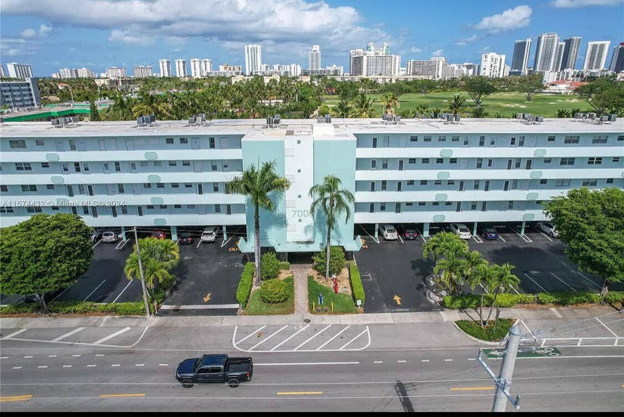 Property photo for 700 NE 14th Avenue, #404, Hallandale Beach, FL