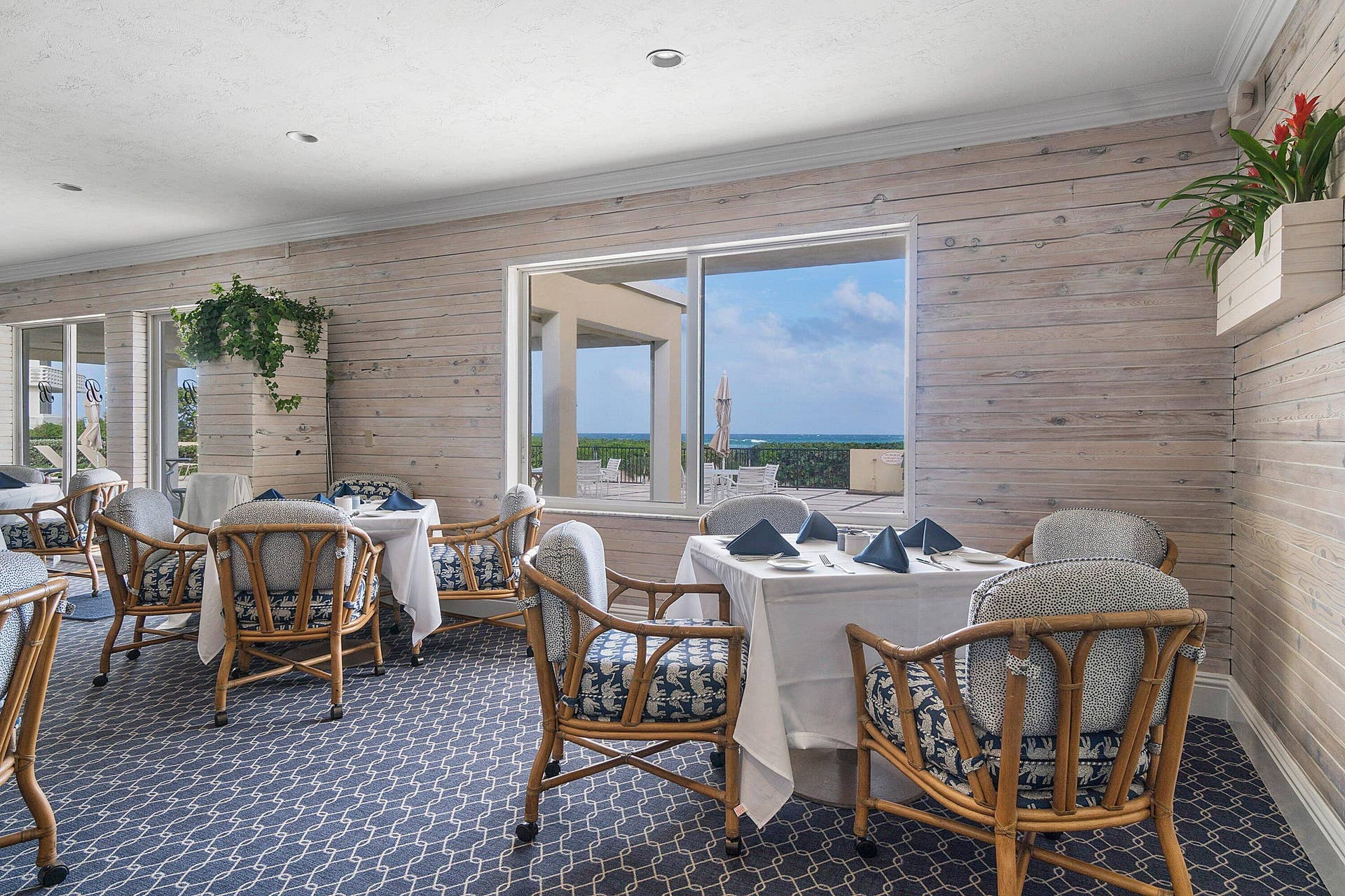 150 Bradley Place, #203, Palm Beach, Palm Beach, FL 33480 007-150BradleyPlace-203-PalmBeach-FL-334