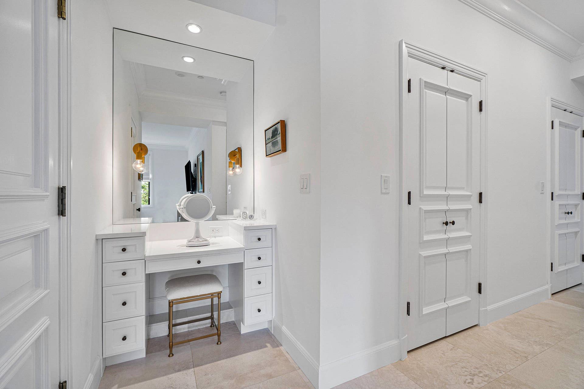 150 Bradley Place, #203, Palm Beach, Palm Beach, FL 33480 028-150BradleyPlace-203-PalmBeach-FL-334