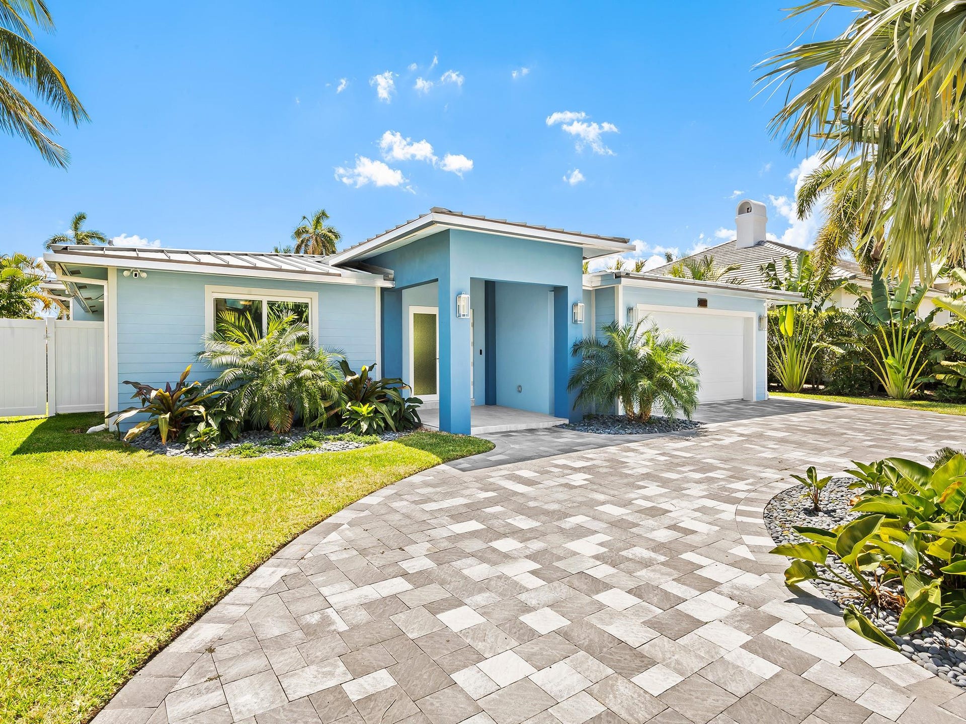 2754 NE 31st Court, Lighthouse Point, FL 33064 Photo 3