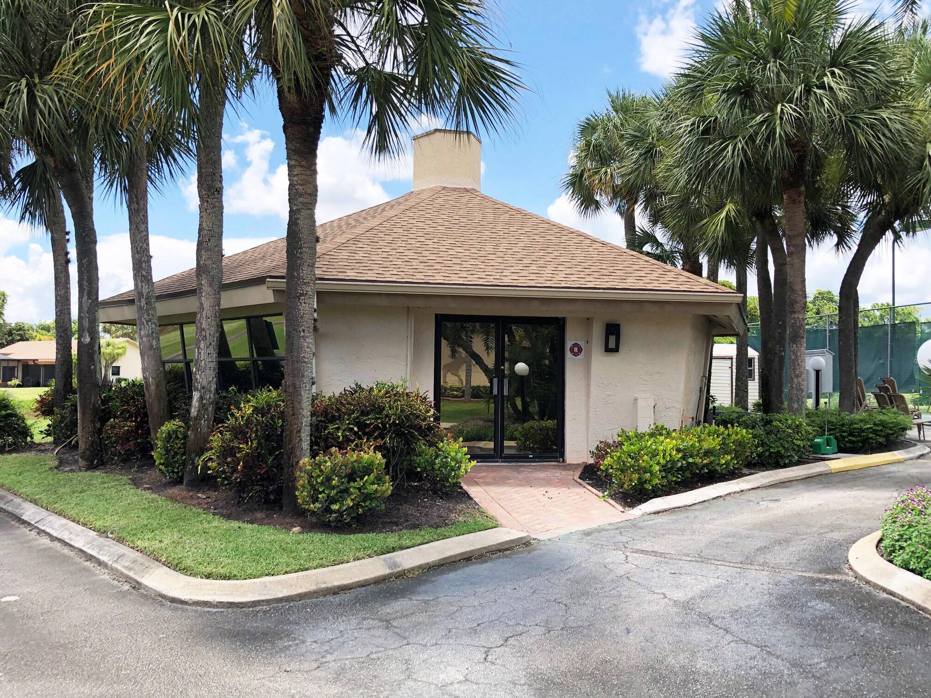 5021 Oakhill Lane, #114, Delray Beach, FL 33484 Gazebo