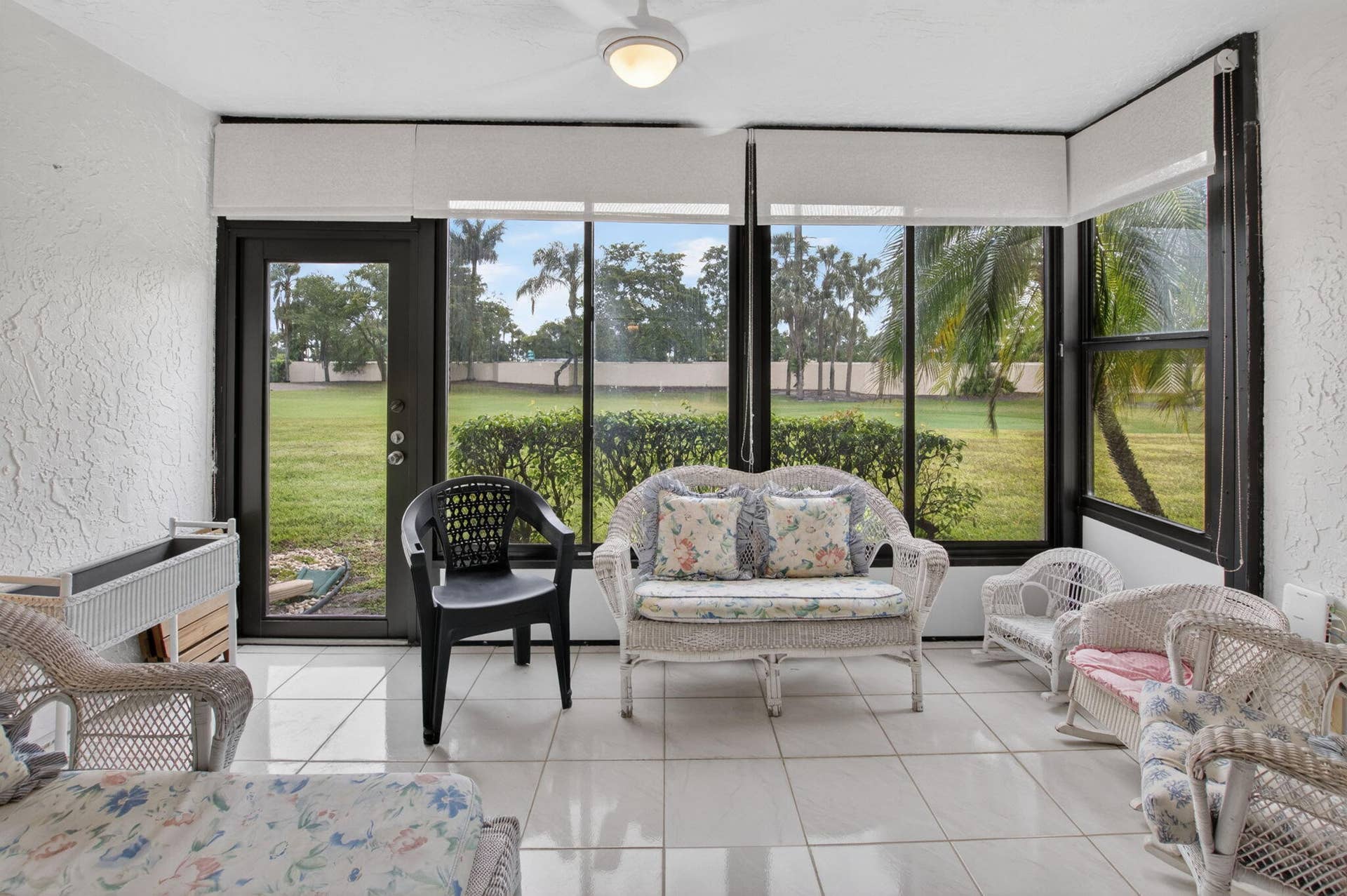 5021 Oakhill Lane, #114, Delray Beach, FL 33484 Enclosed Patio