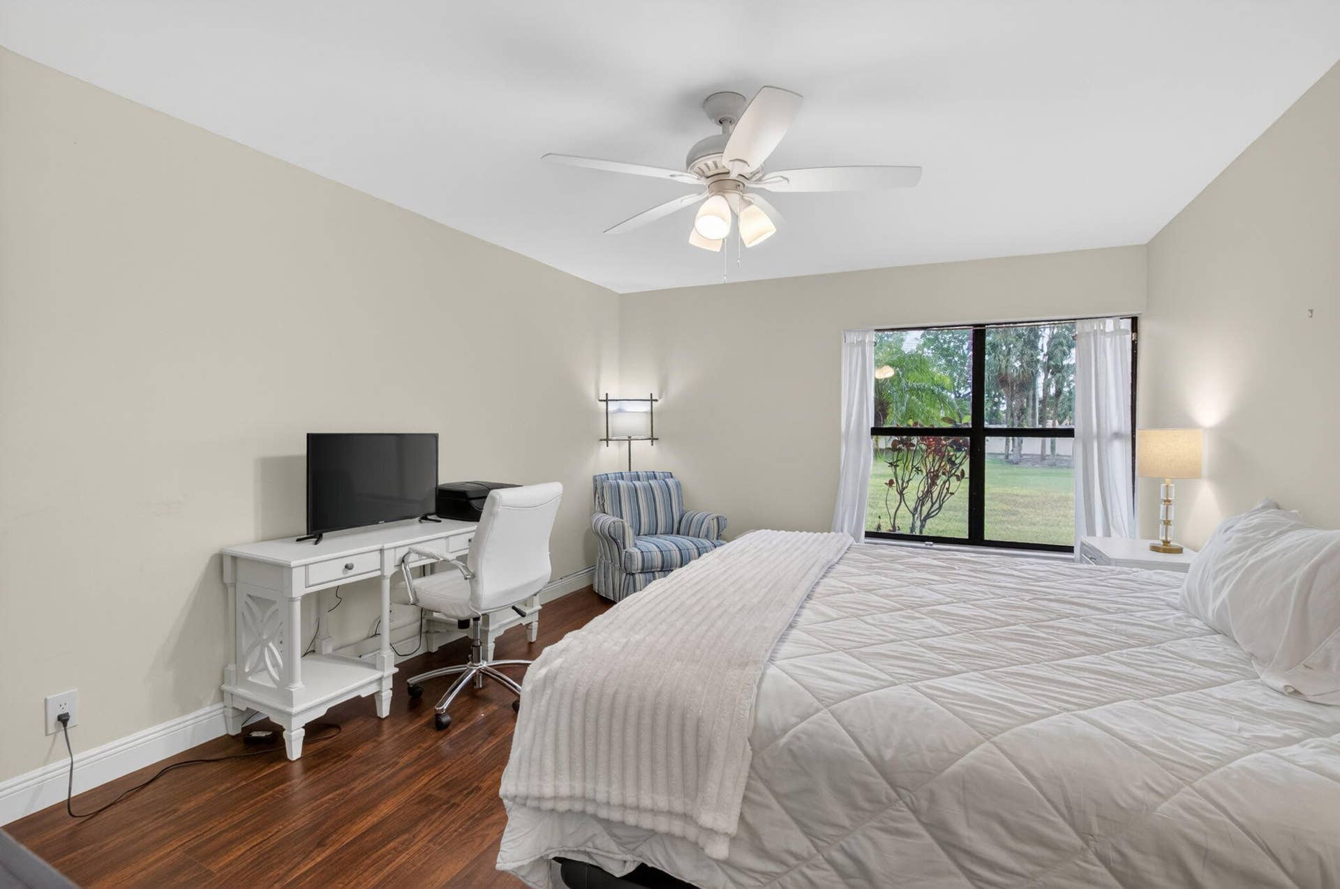 5021 Oakhill Lane, #114, Delray Beach, FL 33484 Master Bedroom
