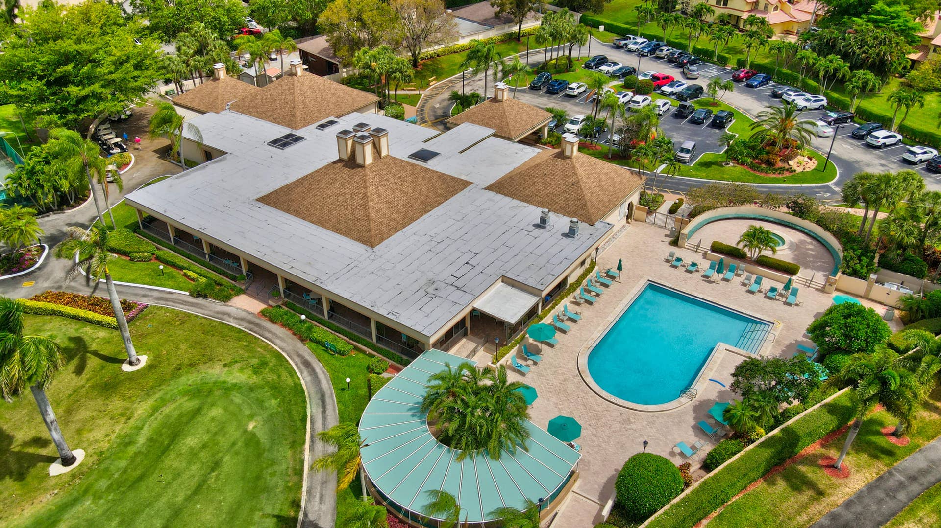 5021 Oakhill Lane, #114, Delray Beach, FL 33484 Clubhouse Pool View