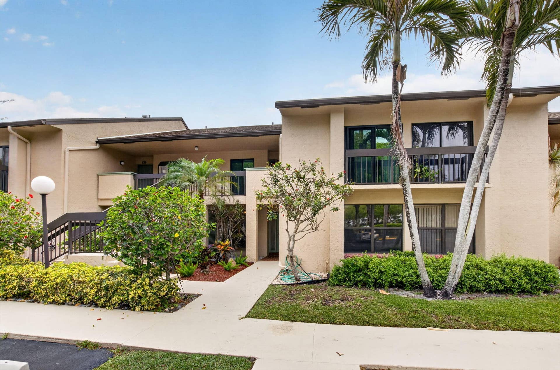 5021 Oakhill Lane, #114, Delray Beach, FL 33484 Front View