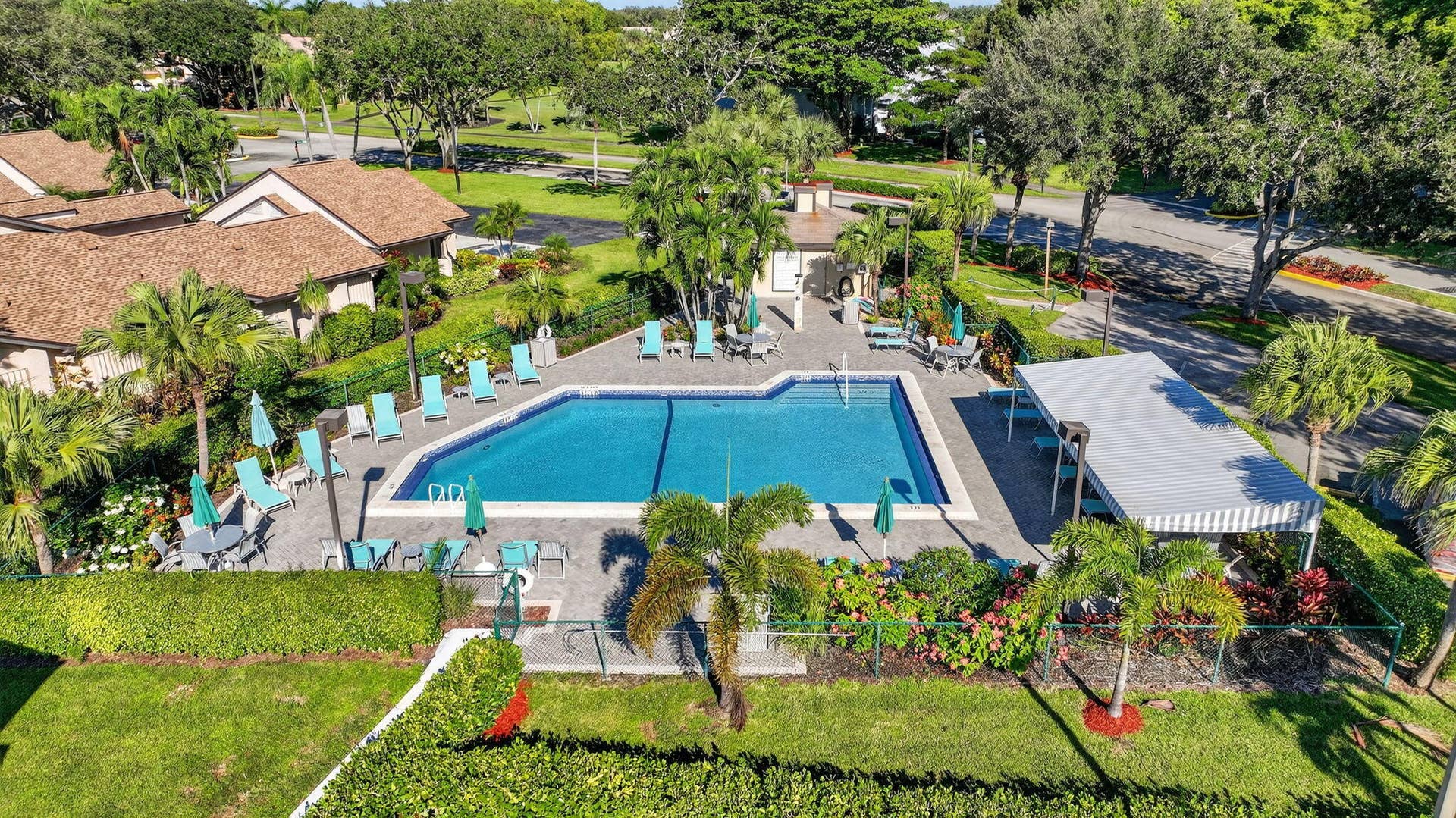5021 Oakhill Lane, #114, Delray Beach, FL 33484 Satellite Pool