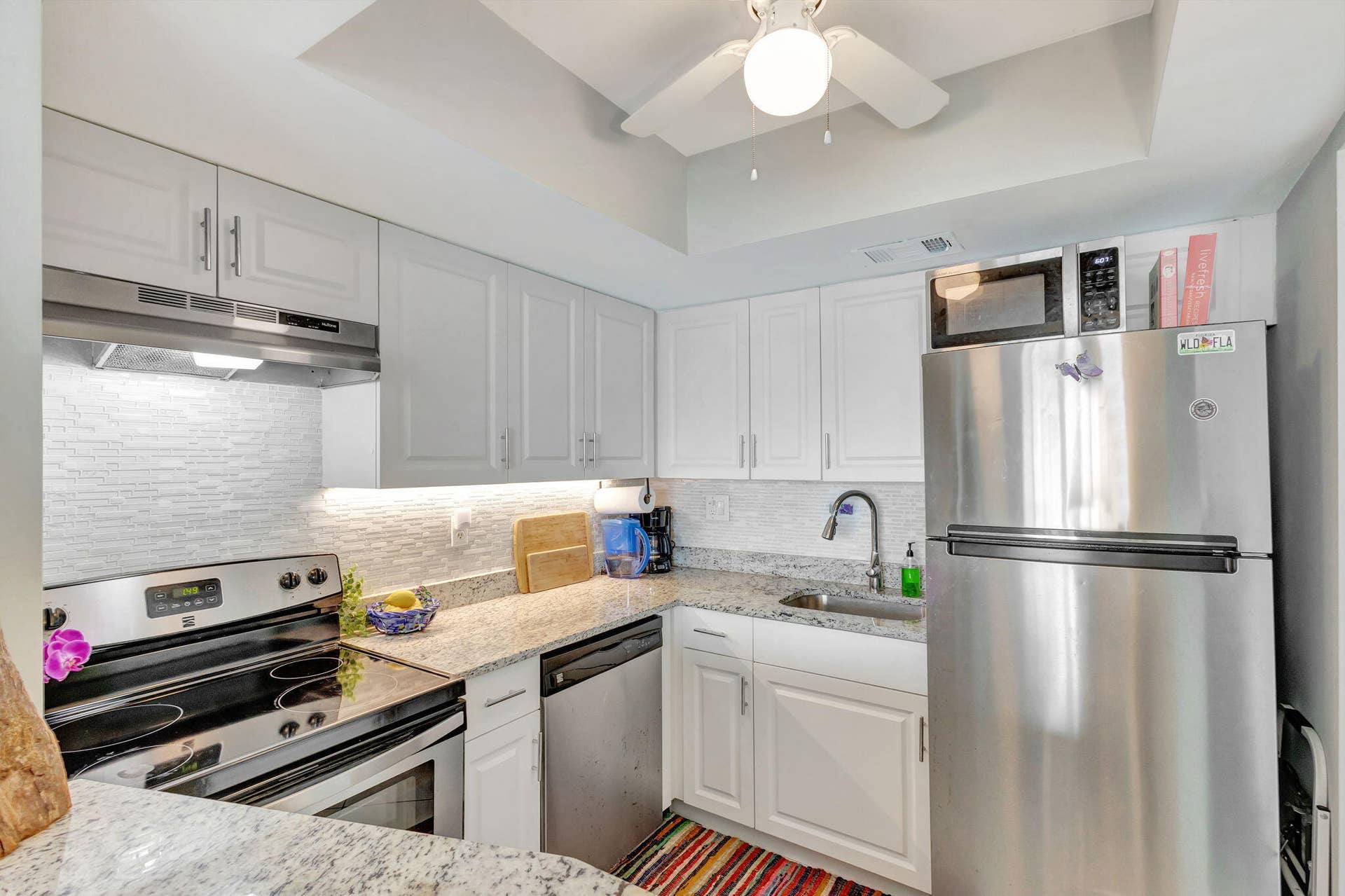 2936 Lake Shore Drive, #309, Riviera Beach, FL 33404 Kitchen