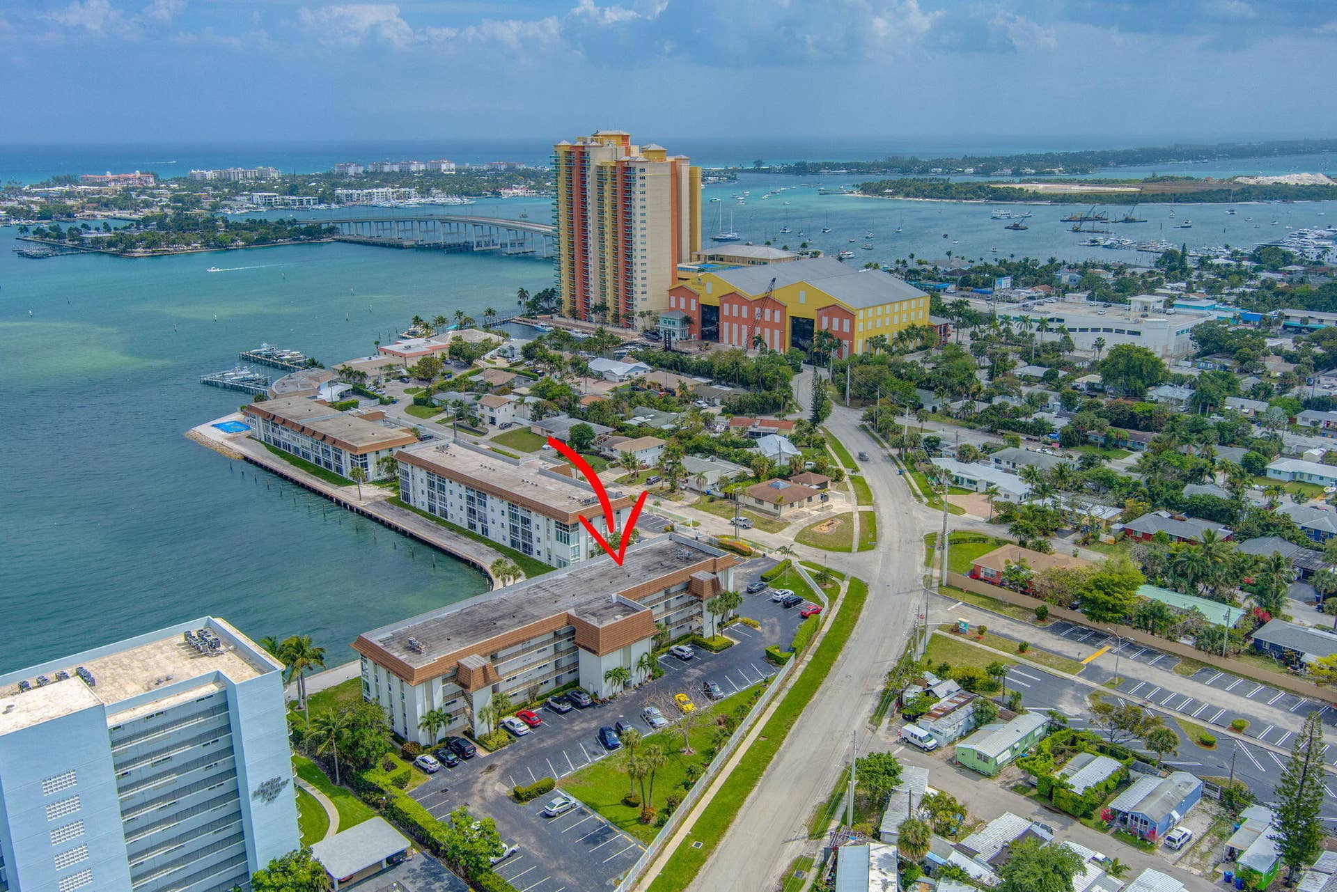 2936 Lake Shore Drive, #309, Riviera Beach, FL 33404 38-web-or-mls-MAX_0651JS