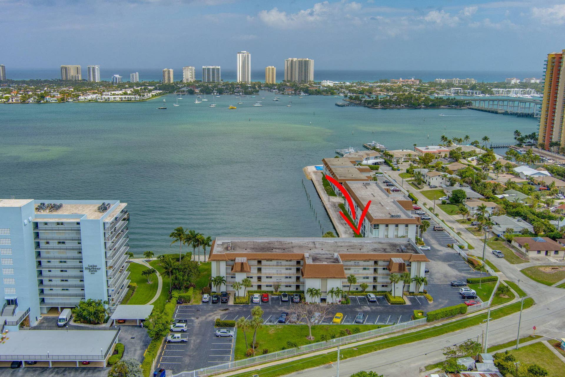 2936 Lake Shore Drive, #309, Riviera Beach, FL 33404 Great Location