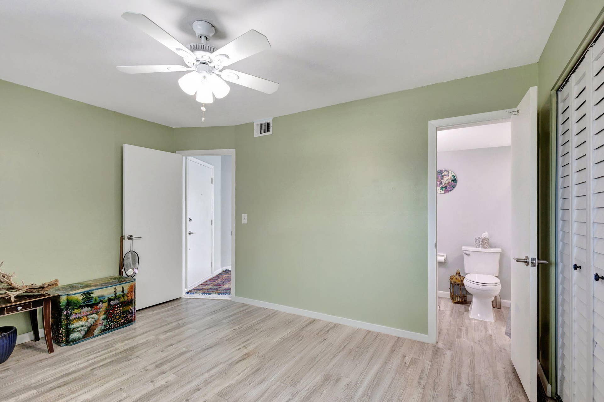 2936 Lake Shore Drive, #309, Riviera Beach, FL 33404 Bedroom