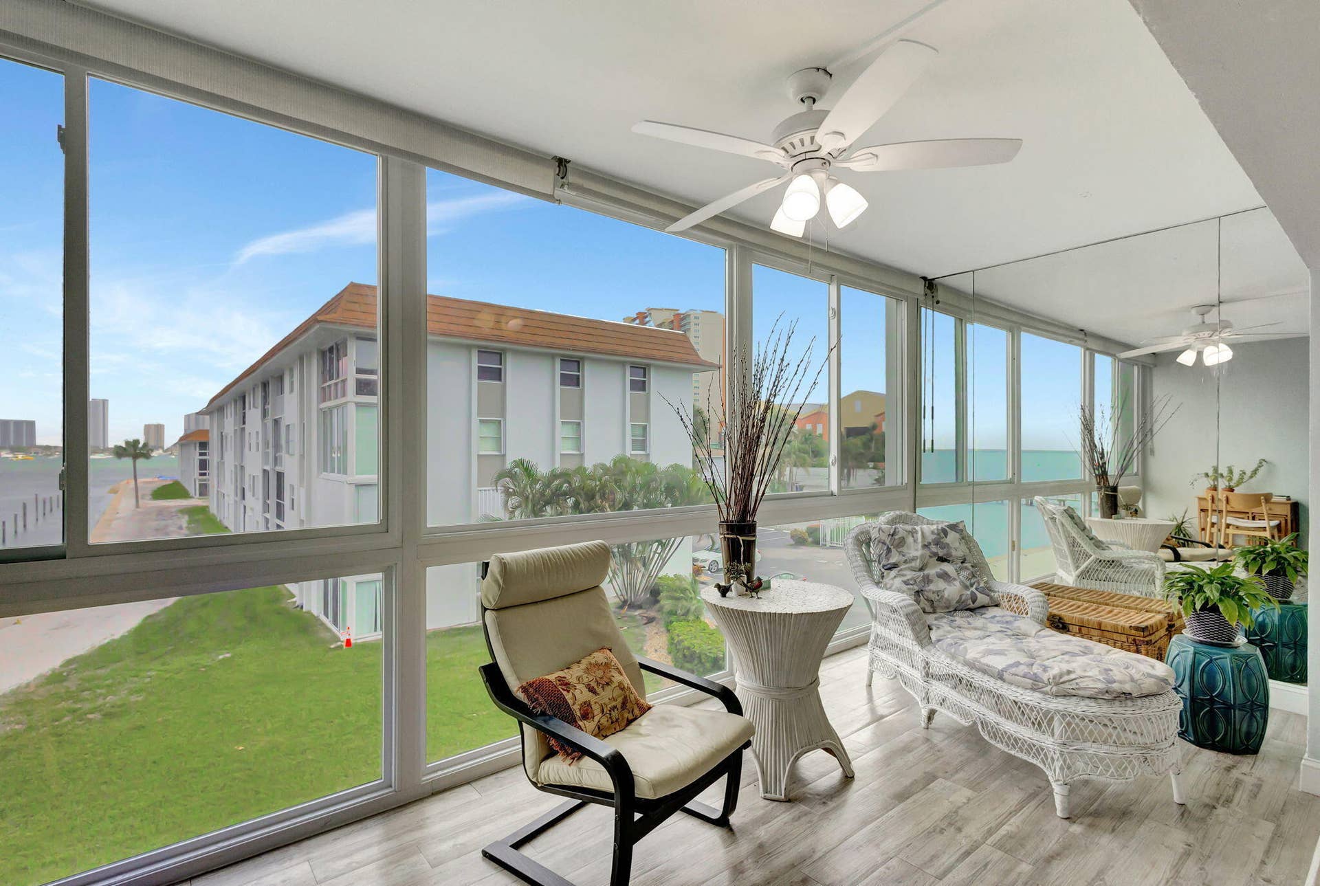 2936 Lake Shore Drive, #309, Riviera Beach, FL 33404 17-web-or-mls-5D1A0634
