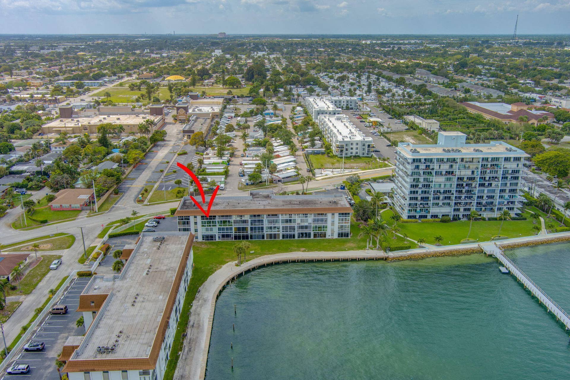2936 Lake Shore Drive, #309, Riviera Beach, FL 33404 42-web-or-mls-MAX_0666JS