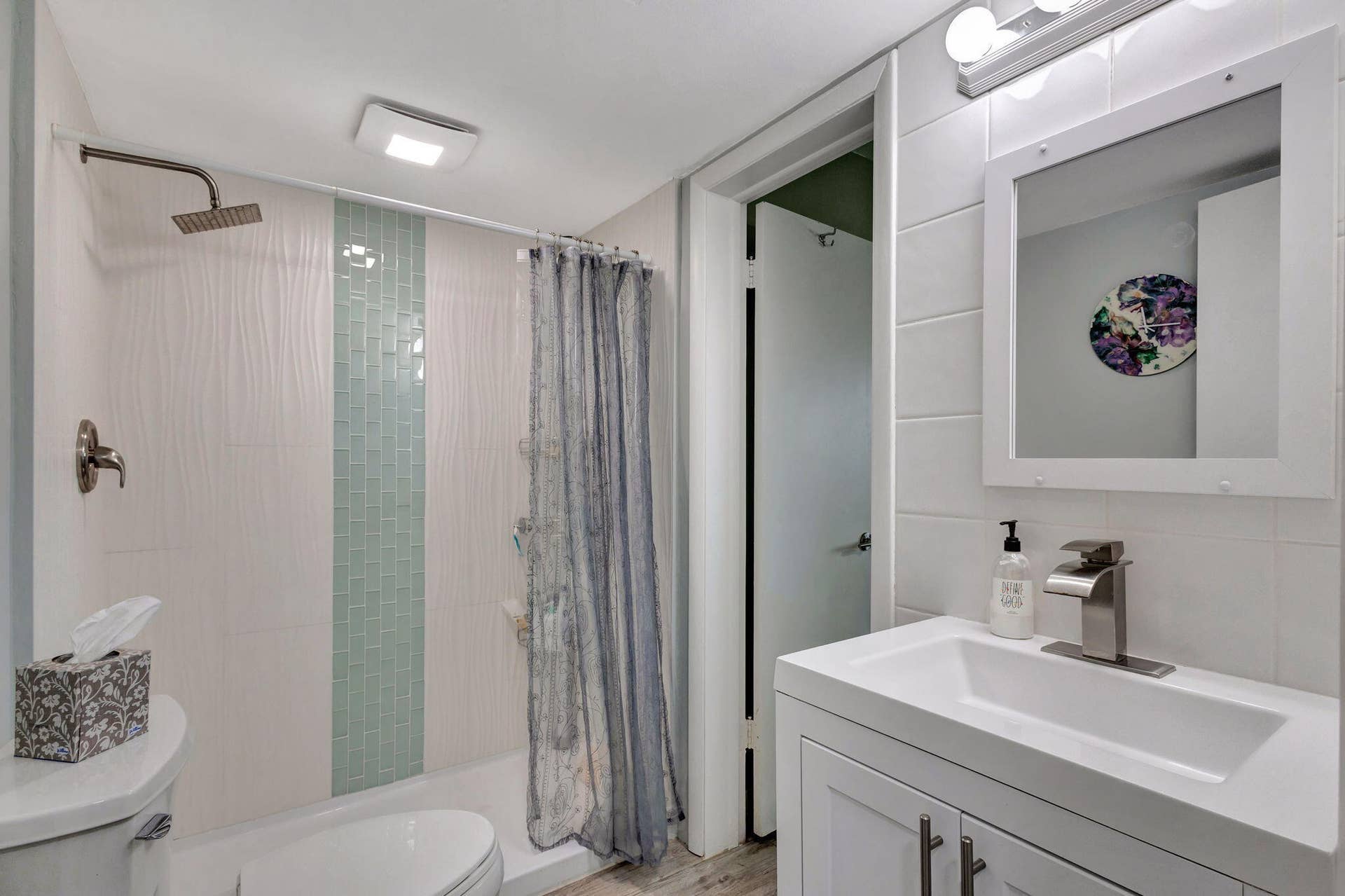 2936 Lake Shore Drive, #309, Riviera Beach, FL 33404 Bathroom