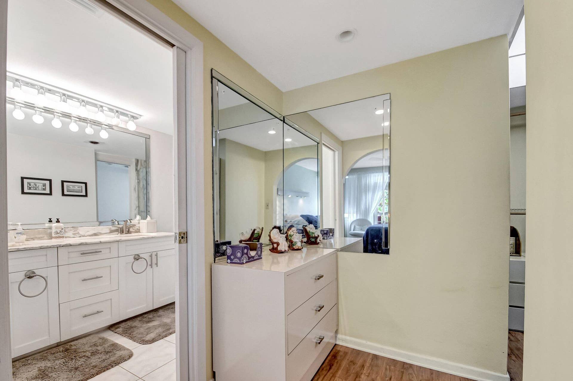3475 S Ocean Boulevard, #116, Palm Beach, FL 33480 Master Bedroom Dressing Area