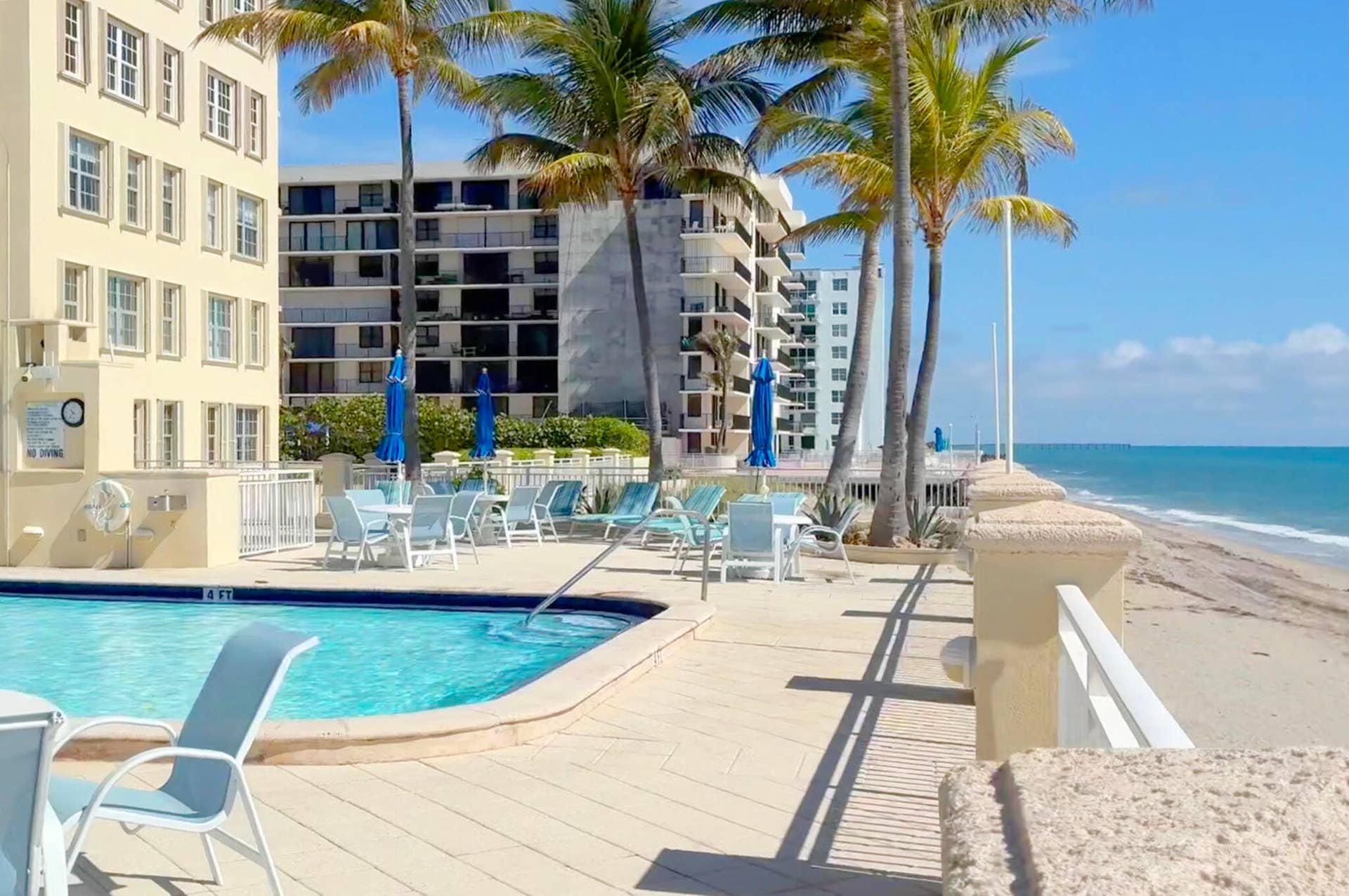 3475 S Ocean Boulevard, #116, Palm Beach, FL 33480 Sundeck Pool and Ocean