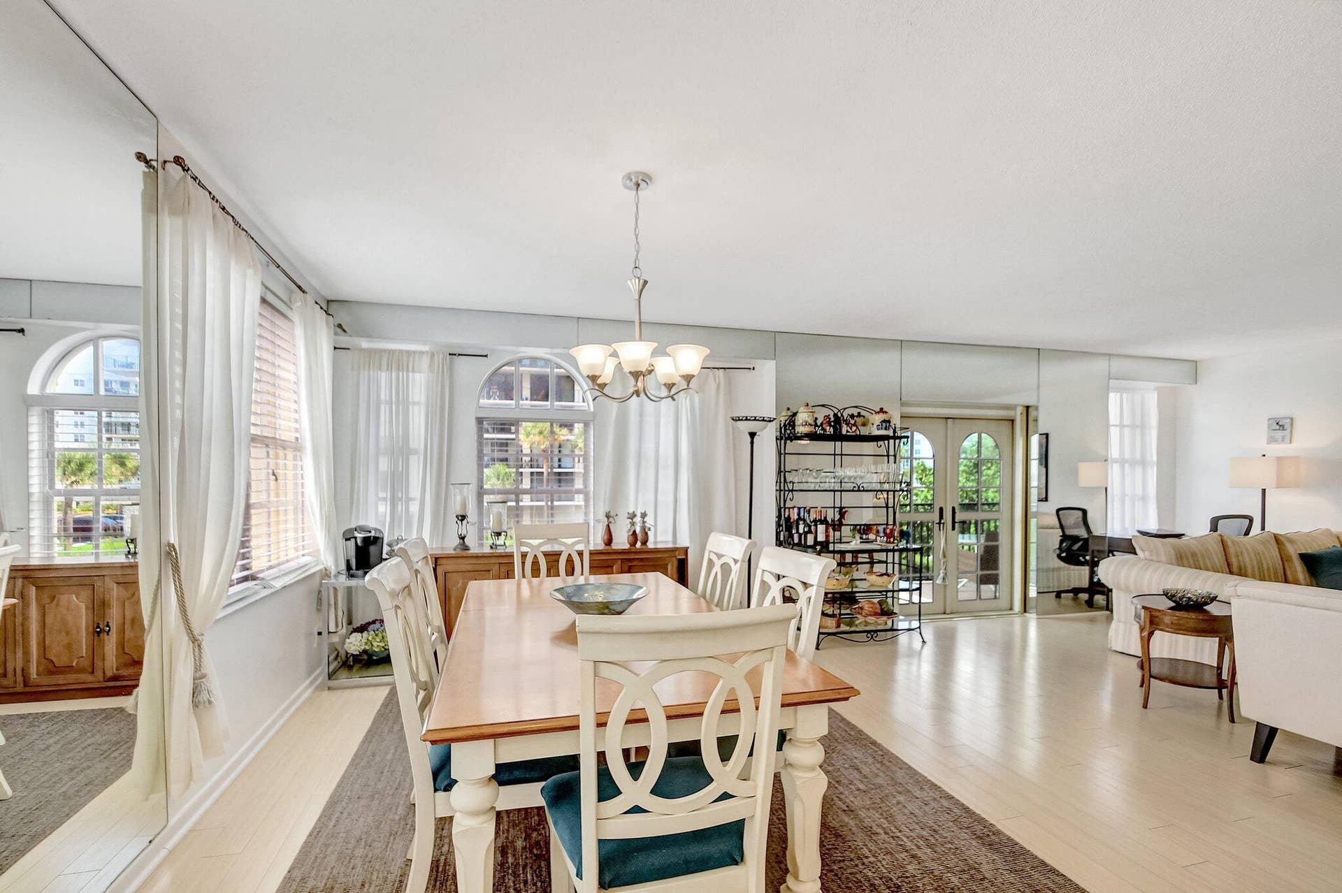 3475 S Ocean Boulevard, #116, Palm Beach, FL 33480 Dining Room from Kitchen