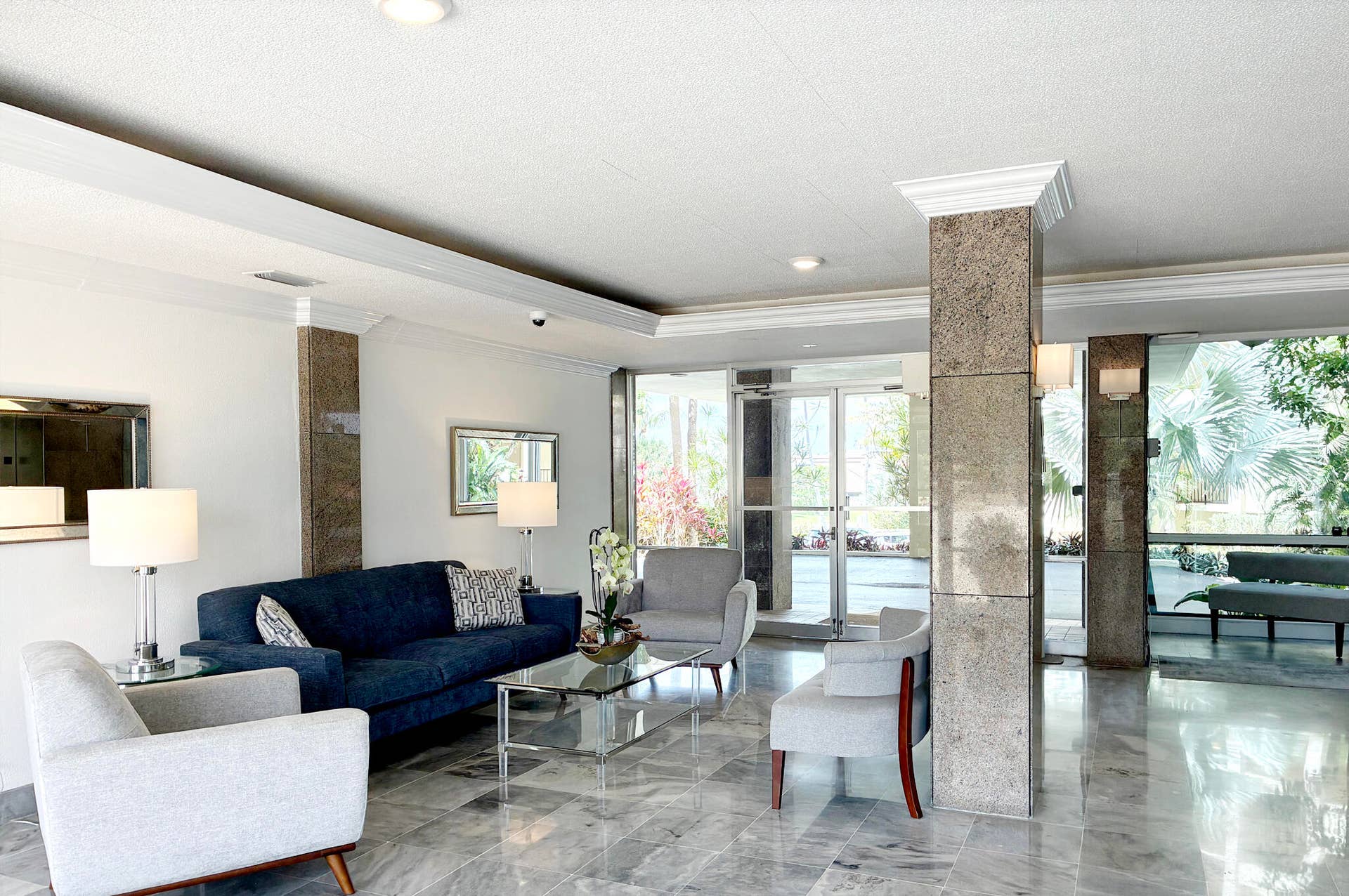 3475 S Ocean Boulevard, #116, Palm Beach, FL 33480 La Bonne Vie Lobby