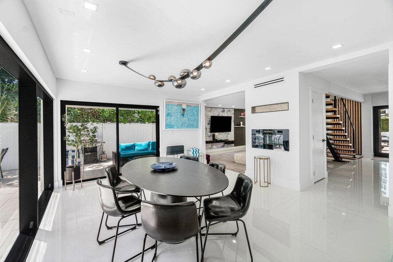 2724 North Ocean Blvd