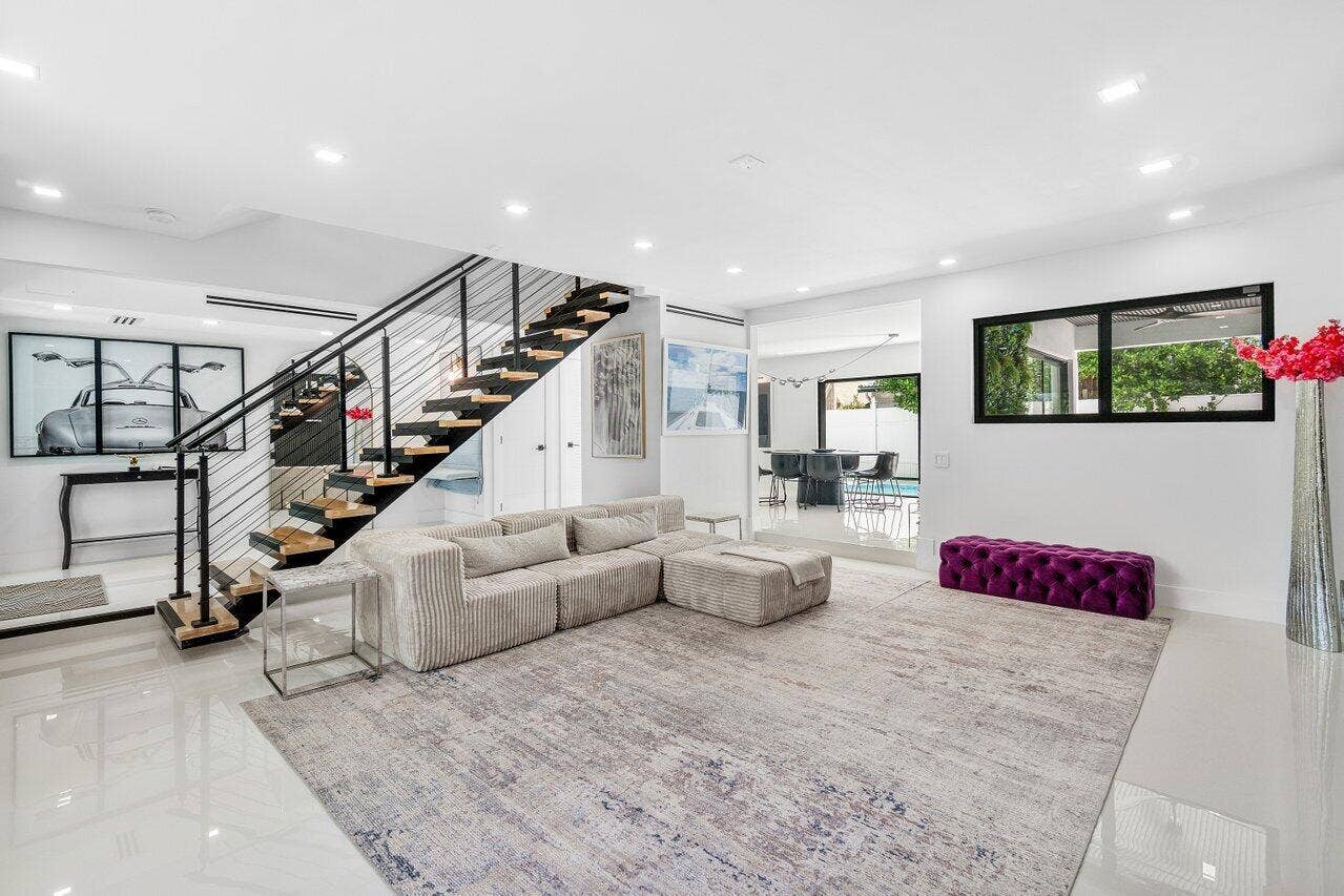 2724 North Ocean Blvd