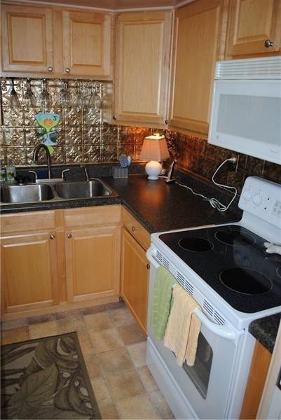 1967 S Ocean Boulevard, #305, Lauderdale-By-The-Sea, Lauderdale By The Sea, FL 33062 Photo 8