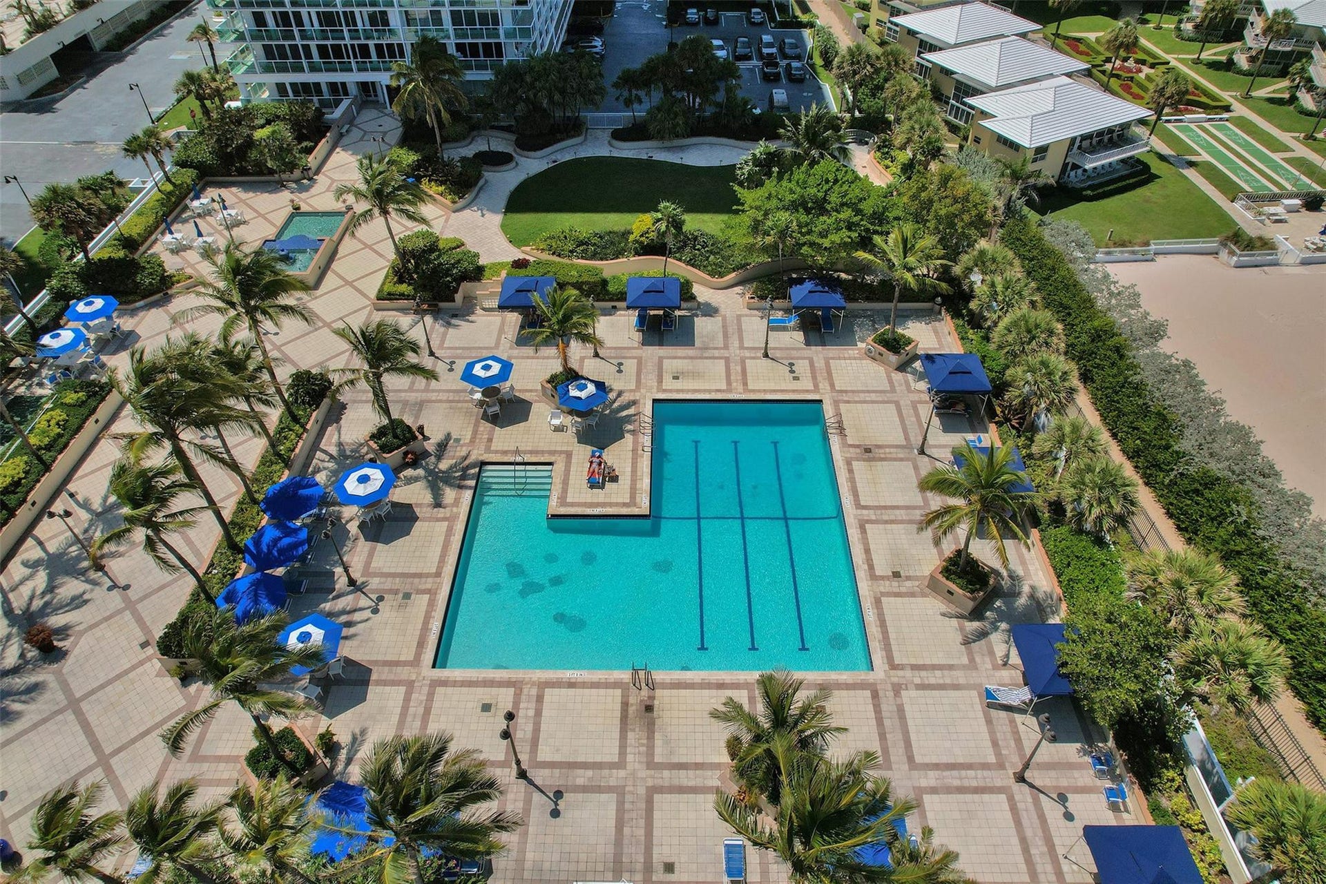 2100 S Ocean Lane, #1202, Fort Lauderdale, FL 33316 Relax at the Pool and sundeck area.